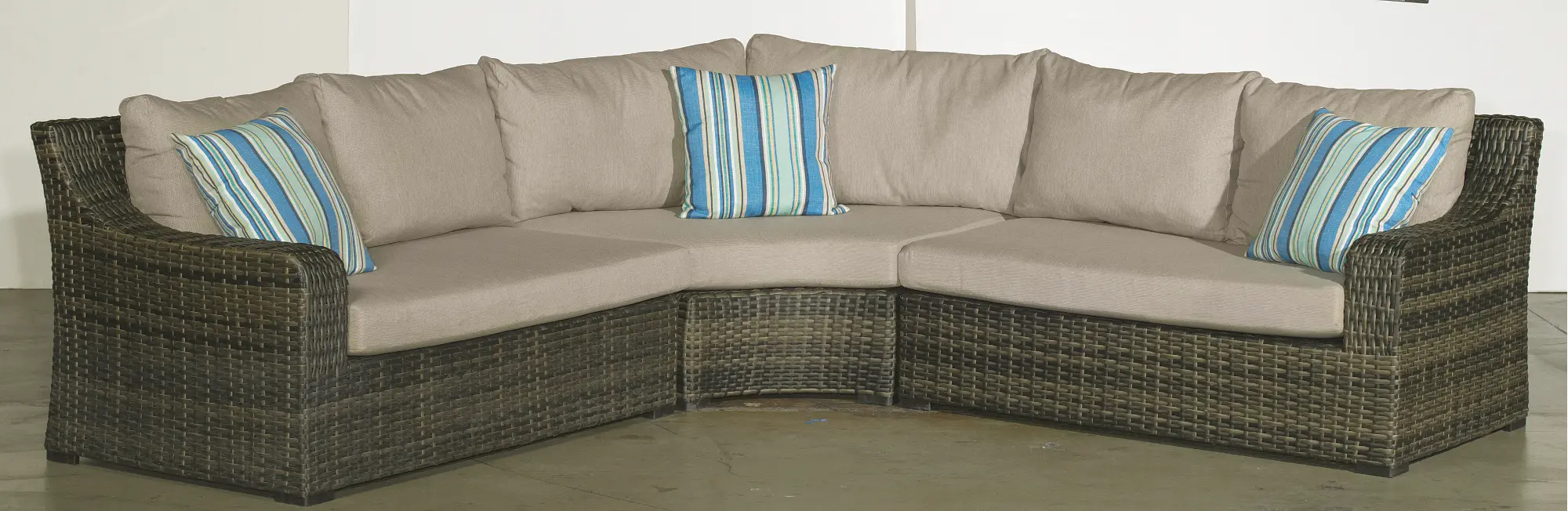3 Piece Tortola Patio Sectional-2