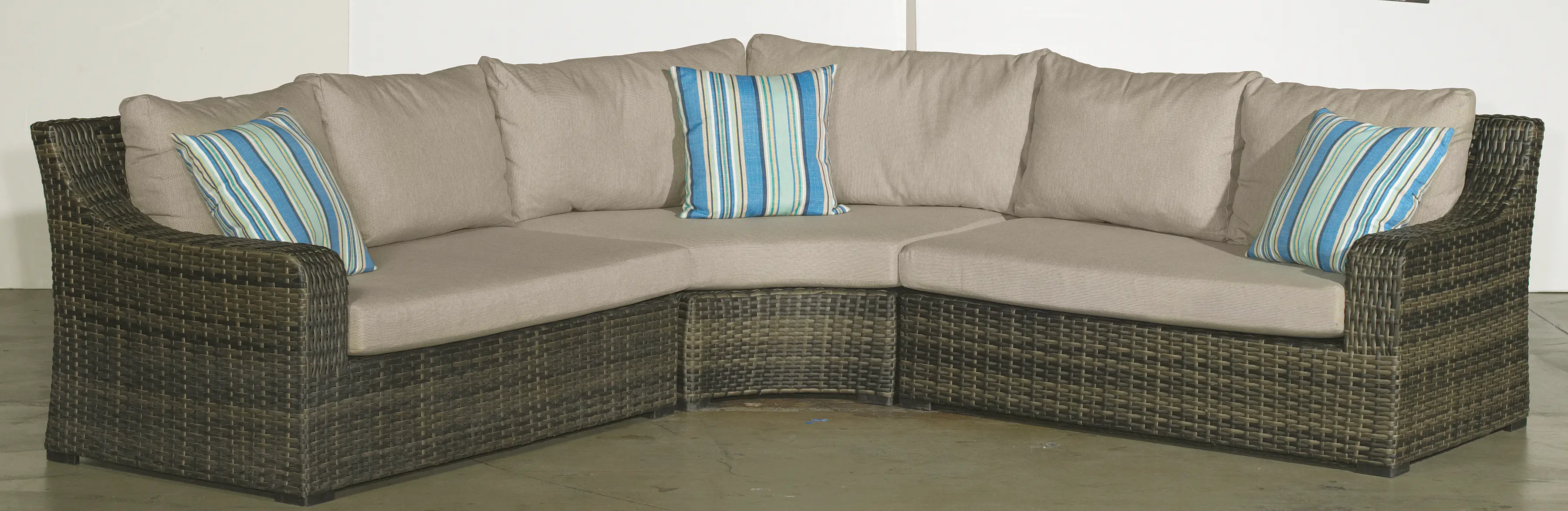 3 Piece Tortola Patio Sectional-3