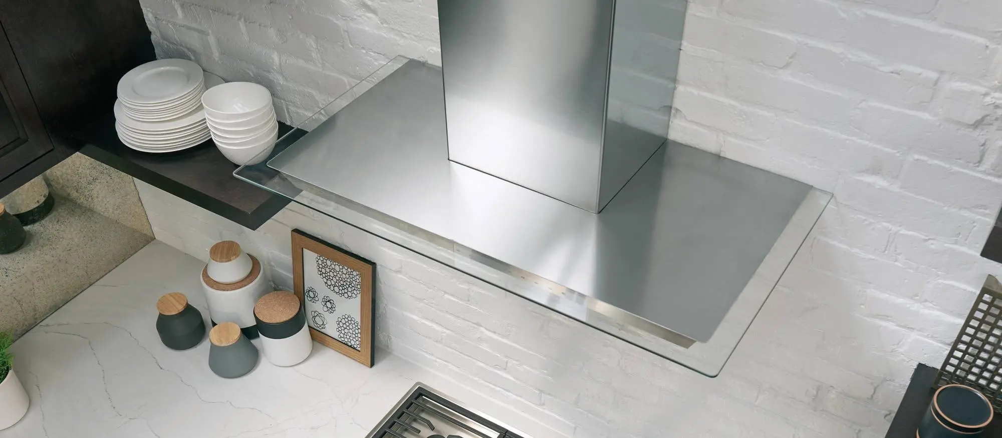 VW45G Wolf 45 Inch Cooktop Wall Hood - Stainless Steel, Glass-3