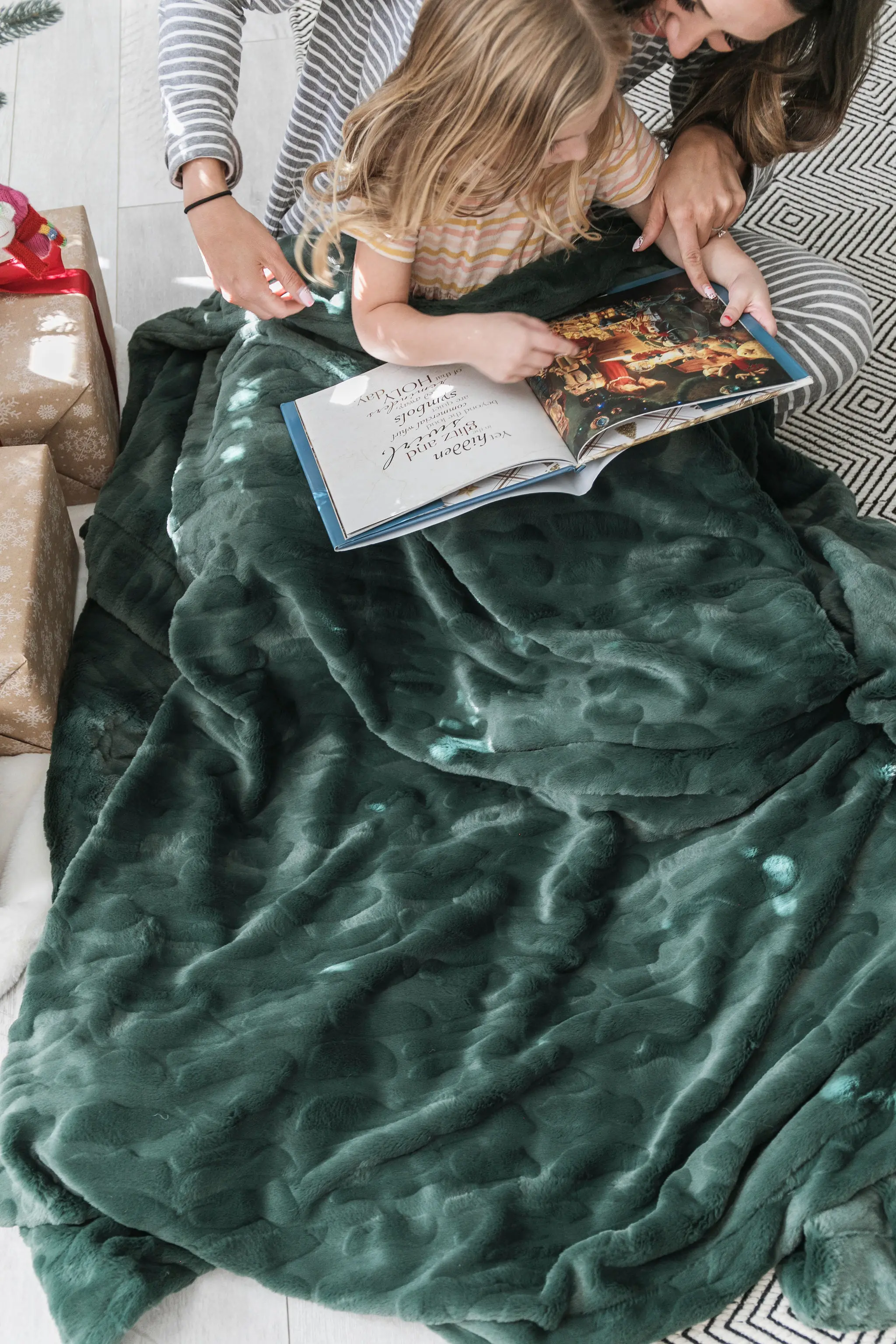 Forest Green XL Home Throw Blanket-1