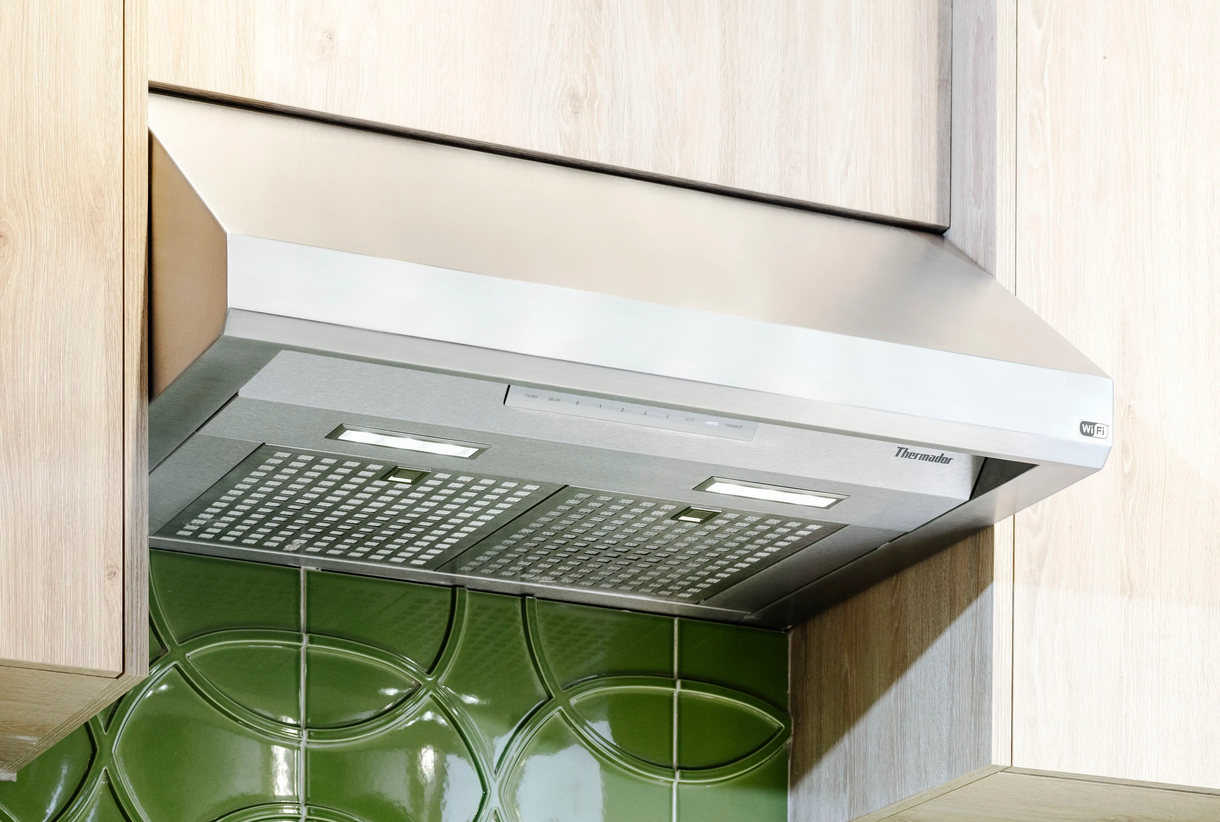 HMWB36WS Thermador Masterpiece 36 Inch Wall Hood - Stainless Steel, Low Profile-4