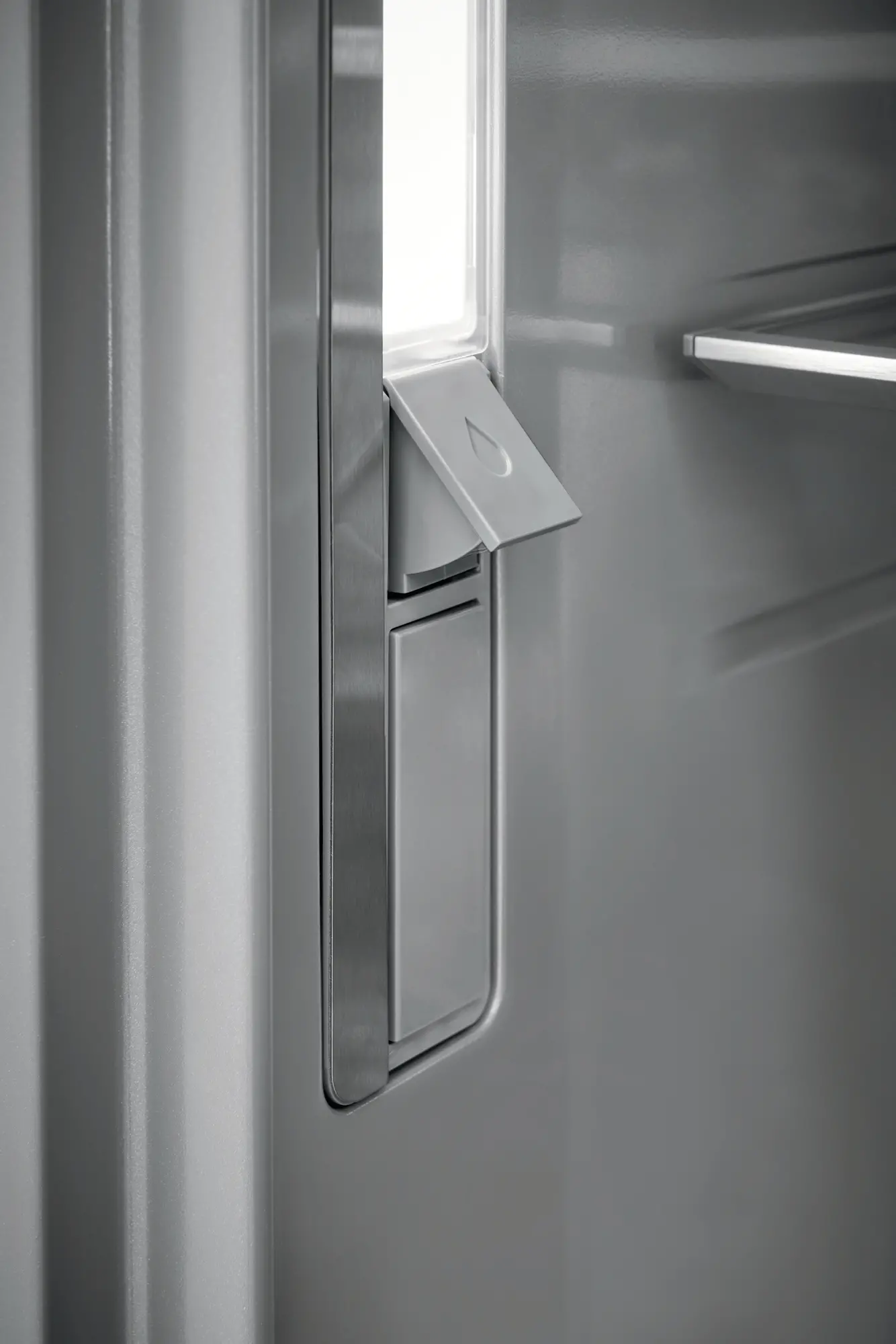 EI33AR80WS Electrolux 19 cu. ft. Freezerless Refrigerator - Stainless Steel-9