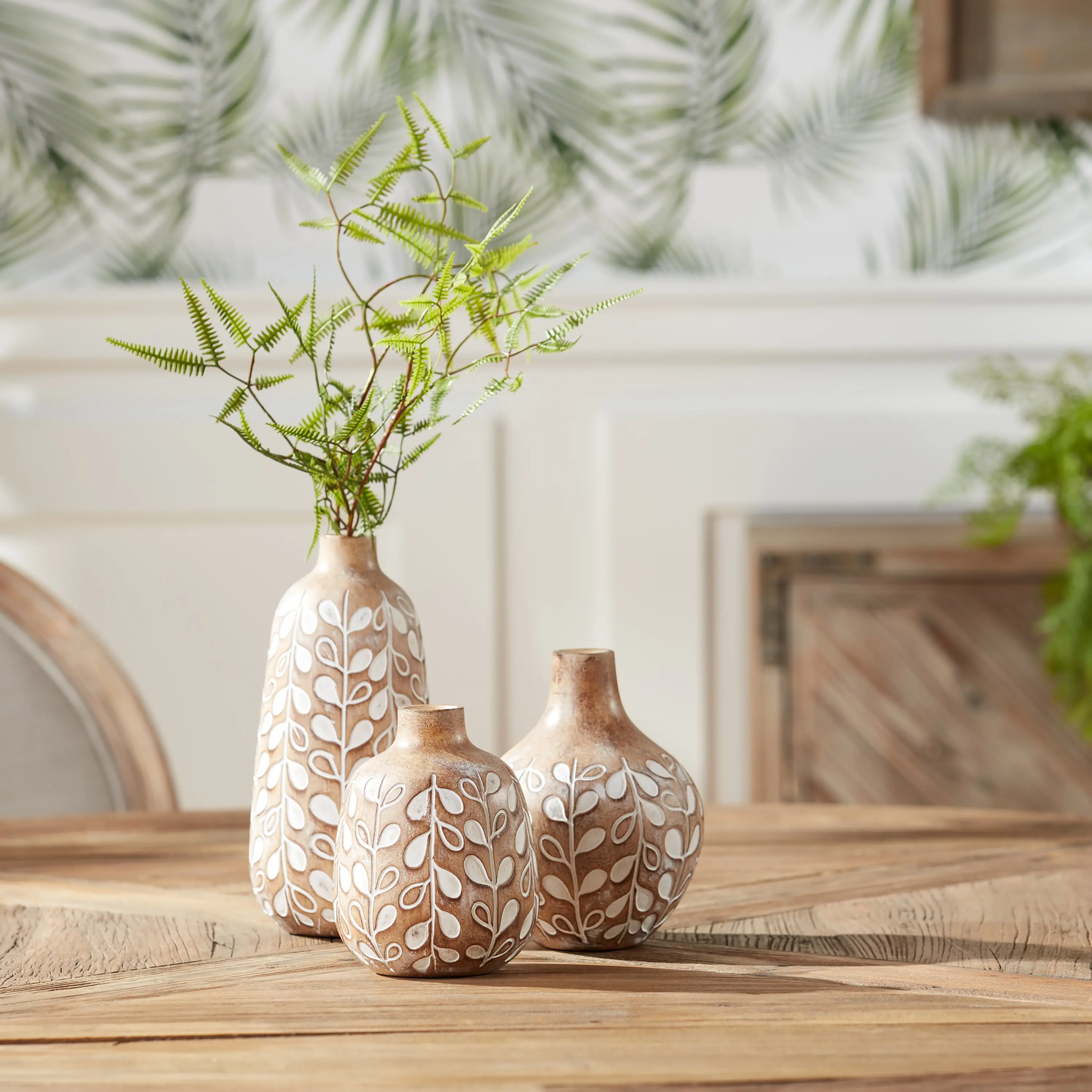 8 Inch Resin Brown and White Leaf Pattern Vase-2