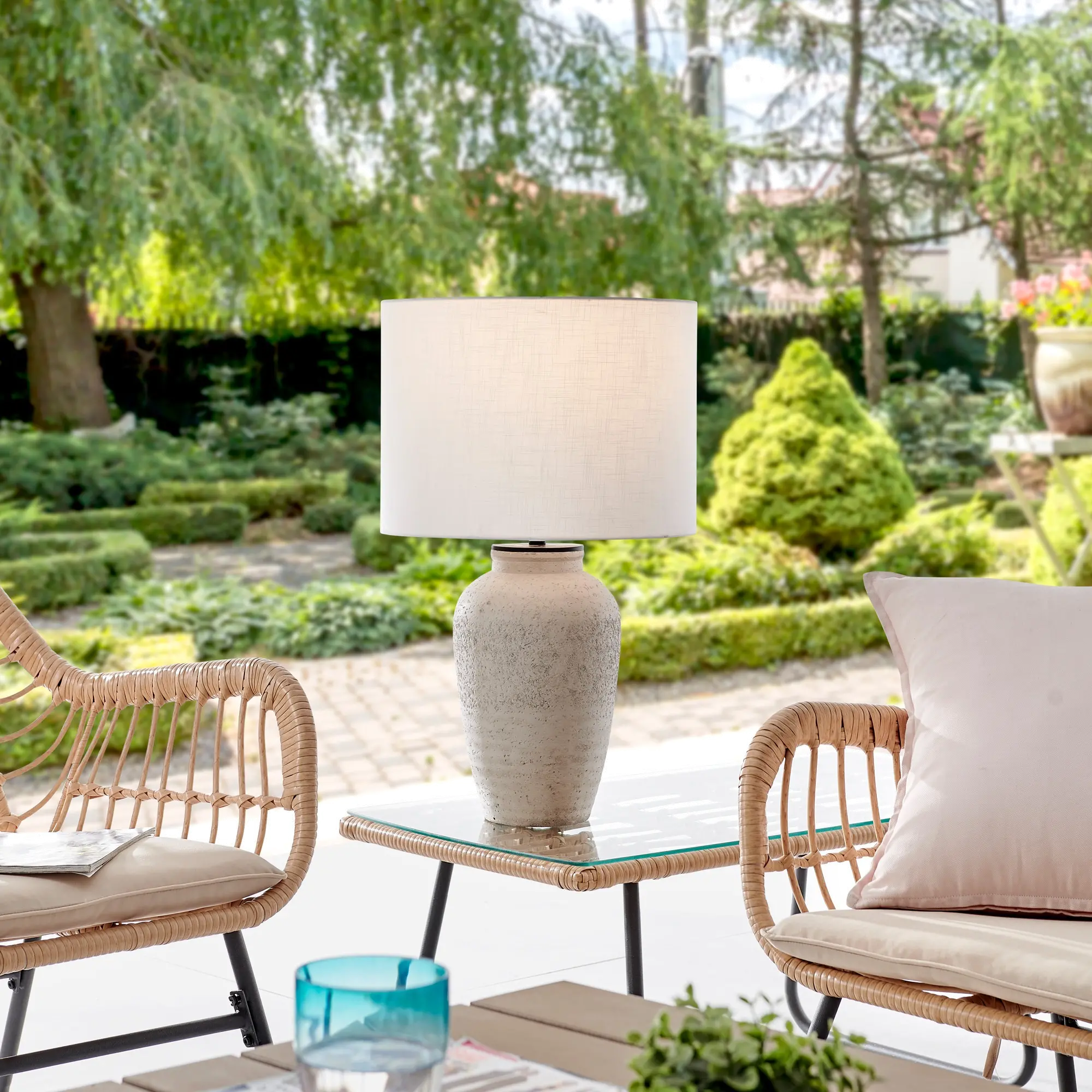 Cement Outdoor Cordless Table Lamp with Rechargeable Bulb-2