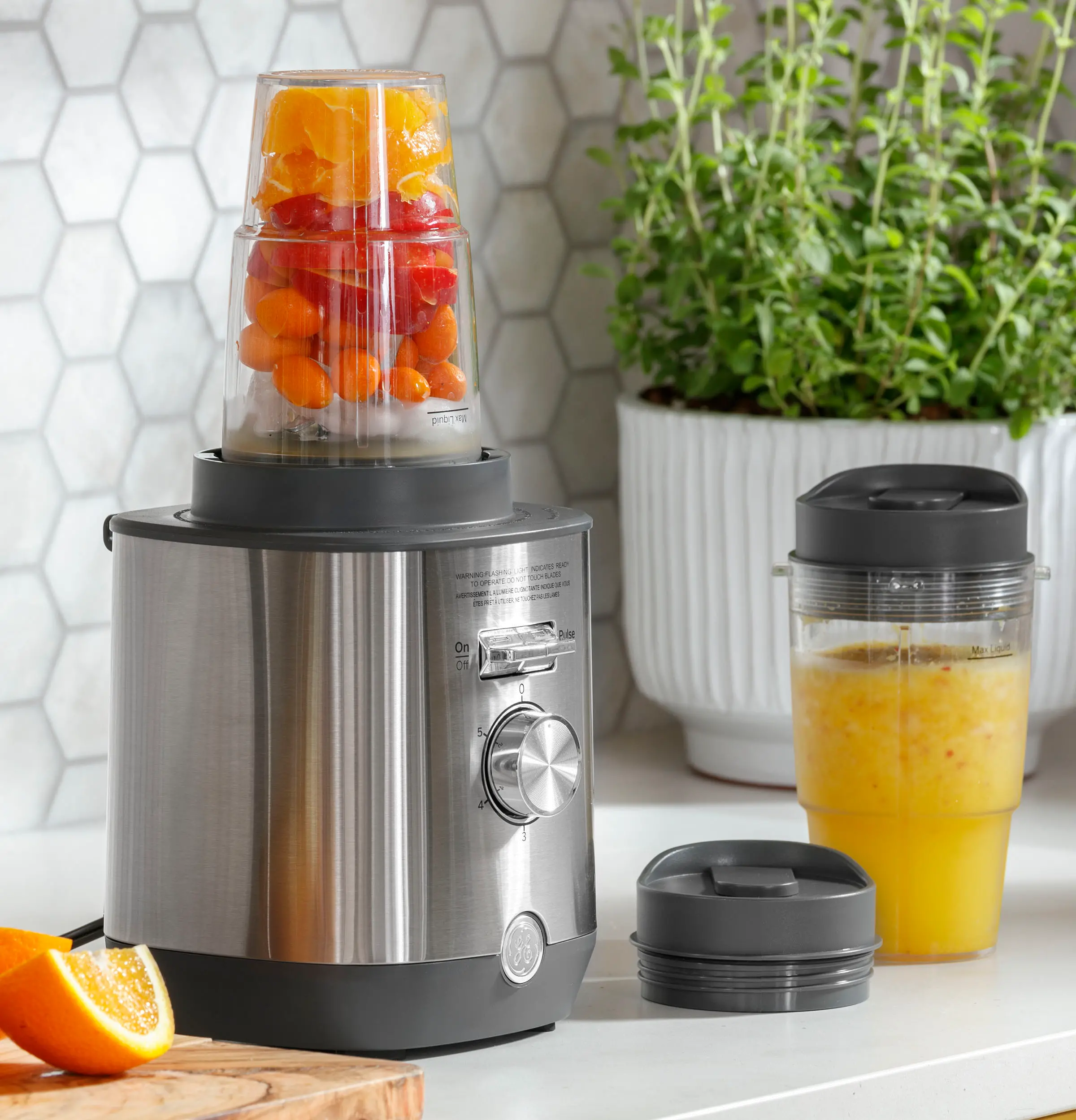 G8BCAASSPSS GE 64oz Blender - Stainless Steel-2