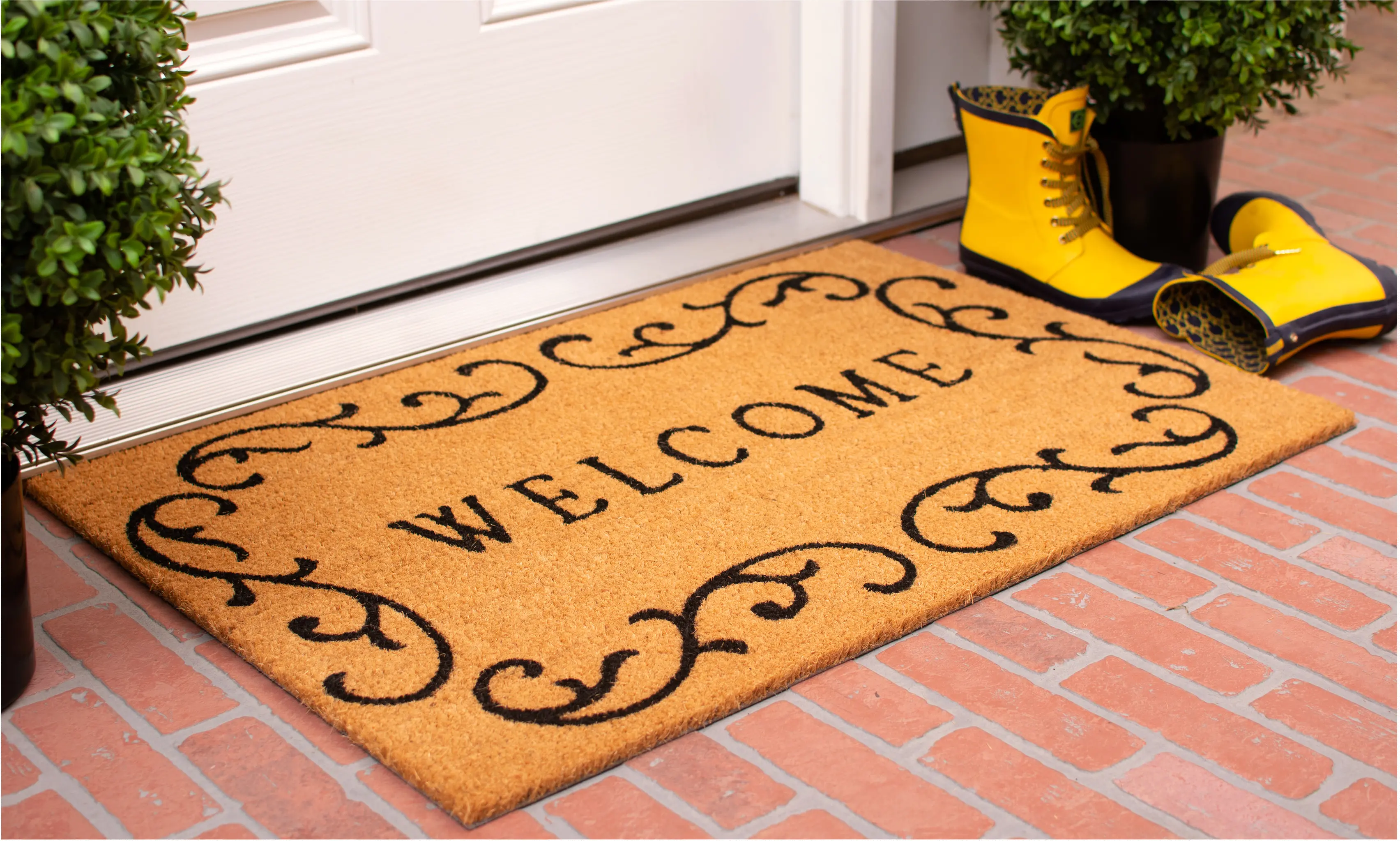 120362436 Welcome Curly Q Doormat-3