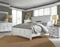 4PC:417-BEDROOM6/6 Allyson Park White 4 Piece King Bedroom Set