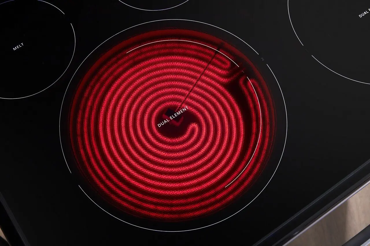 WFE550S0LW Whirlpool 5.3 cu ft Electric Range - White-10