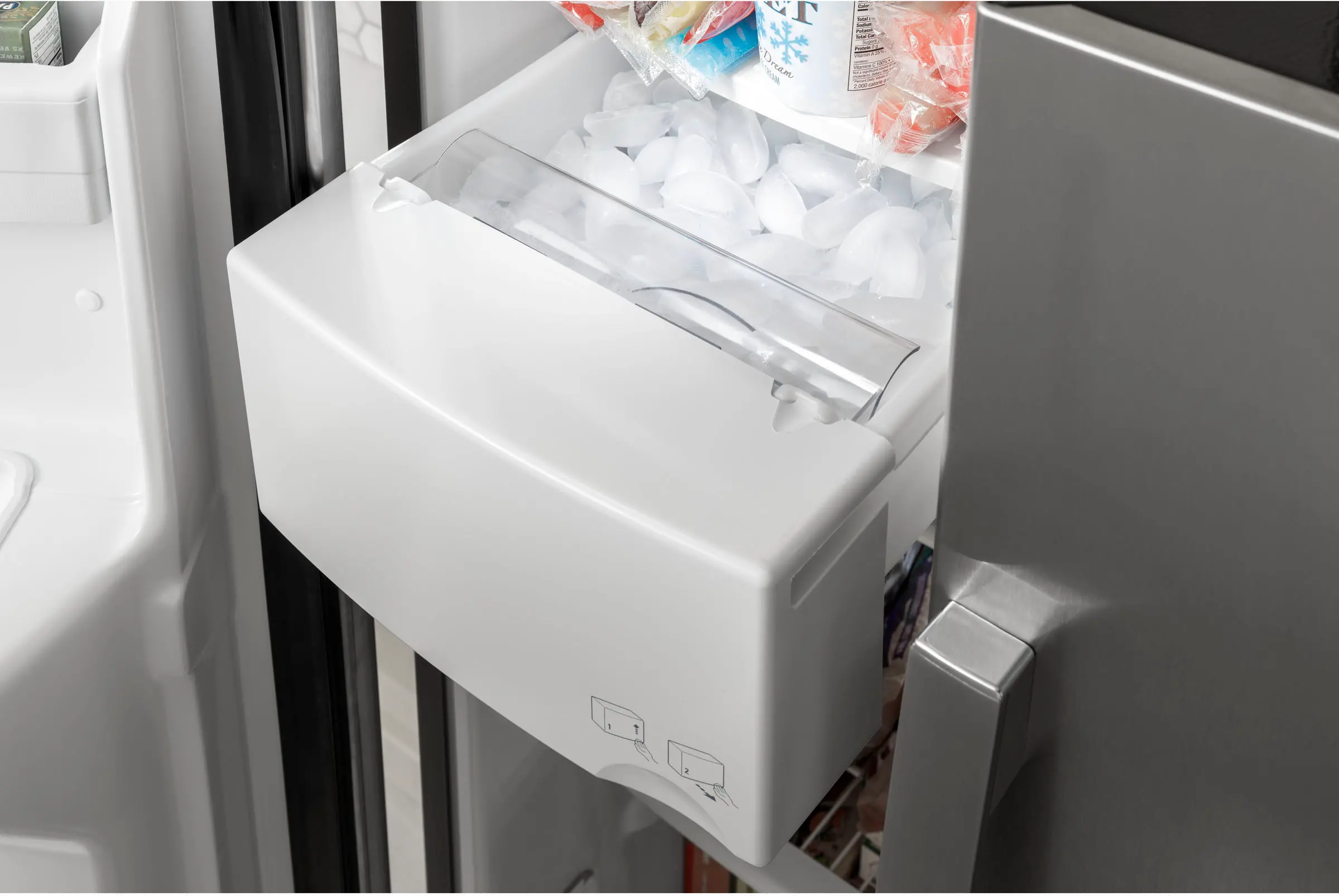 GSS25GGPBB GE 25.1 cu ft Side by Side Refrigerator - Black-8