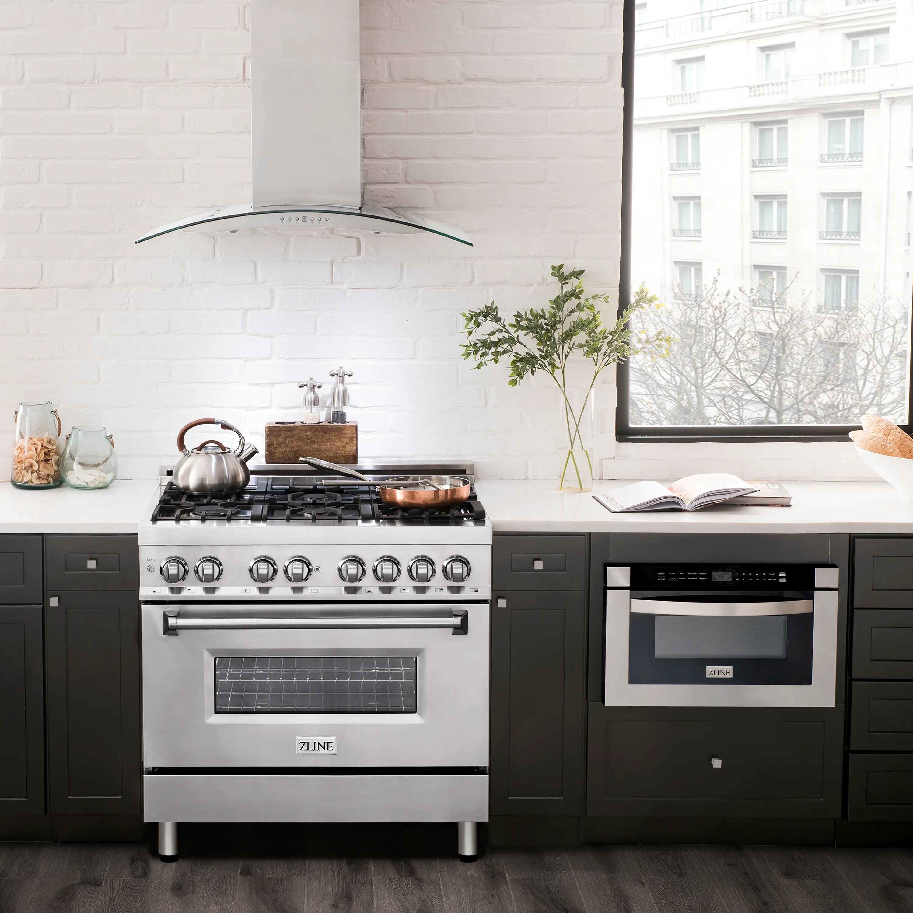 RA36 ZLINE 4.6 cu ft Dual Fuel Range - 36 W Stainless Steel 36 Inch-11