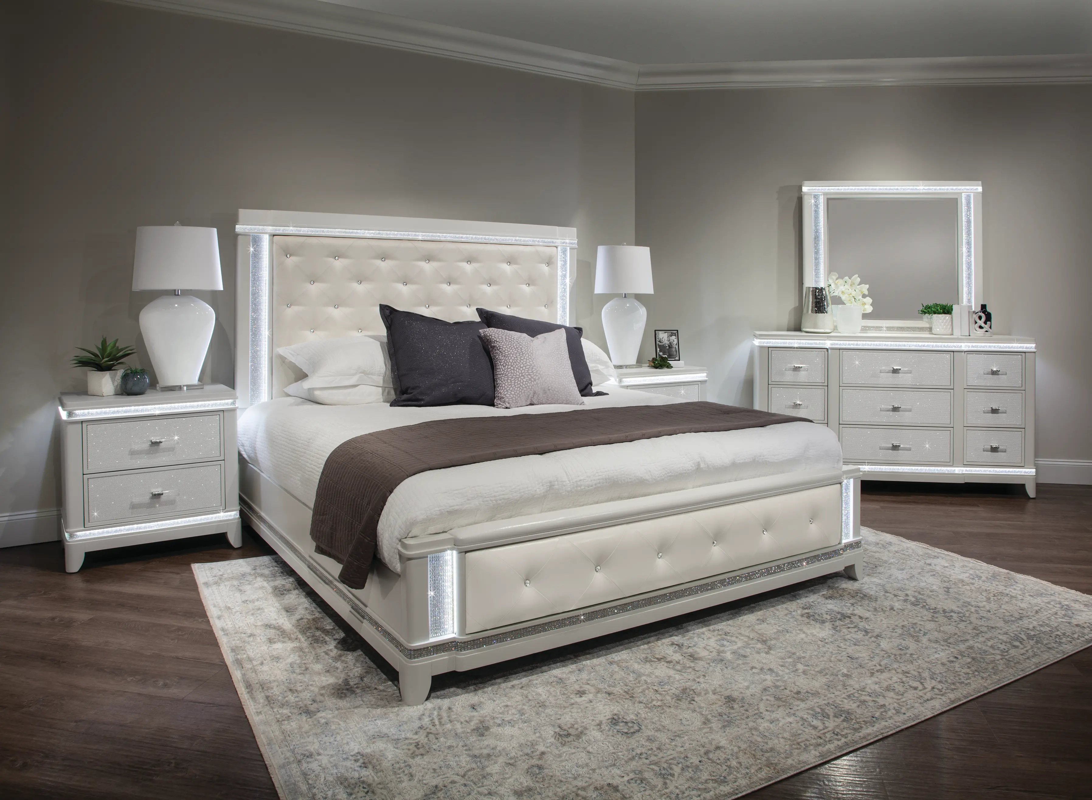 Celeste Sparkle White Queen Upholstered Bed-2
