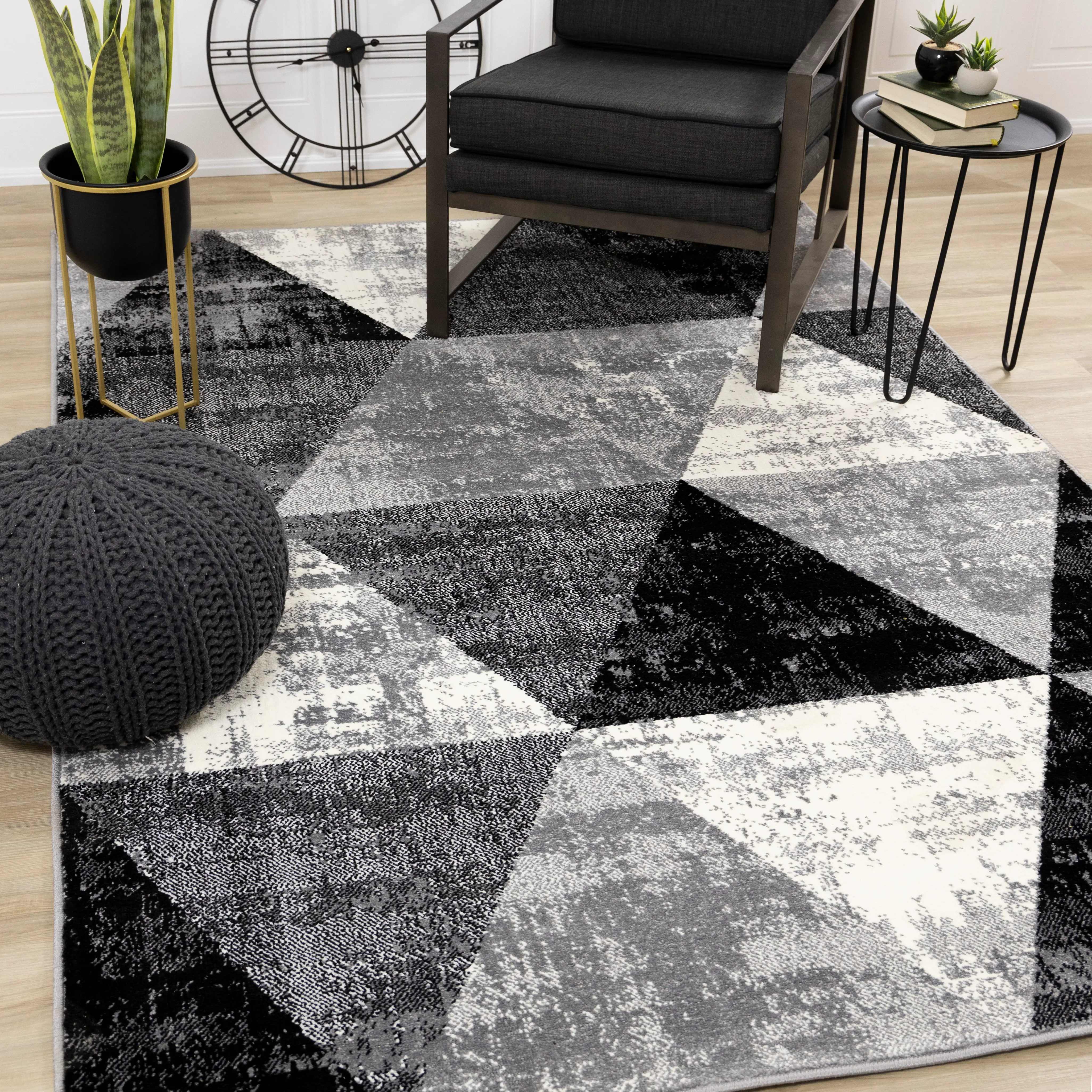 Century 5 x 8 Black and White Geometric Area Rug-3