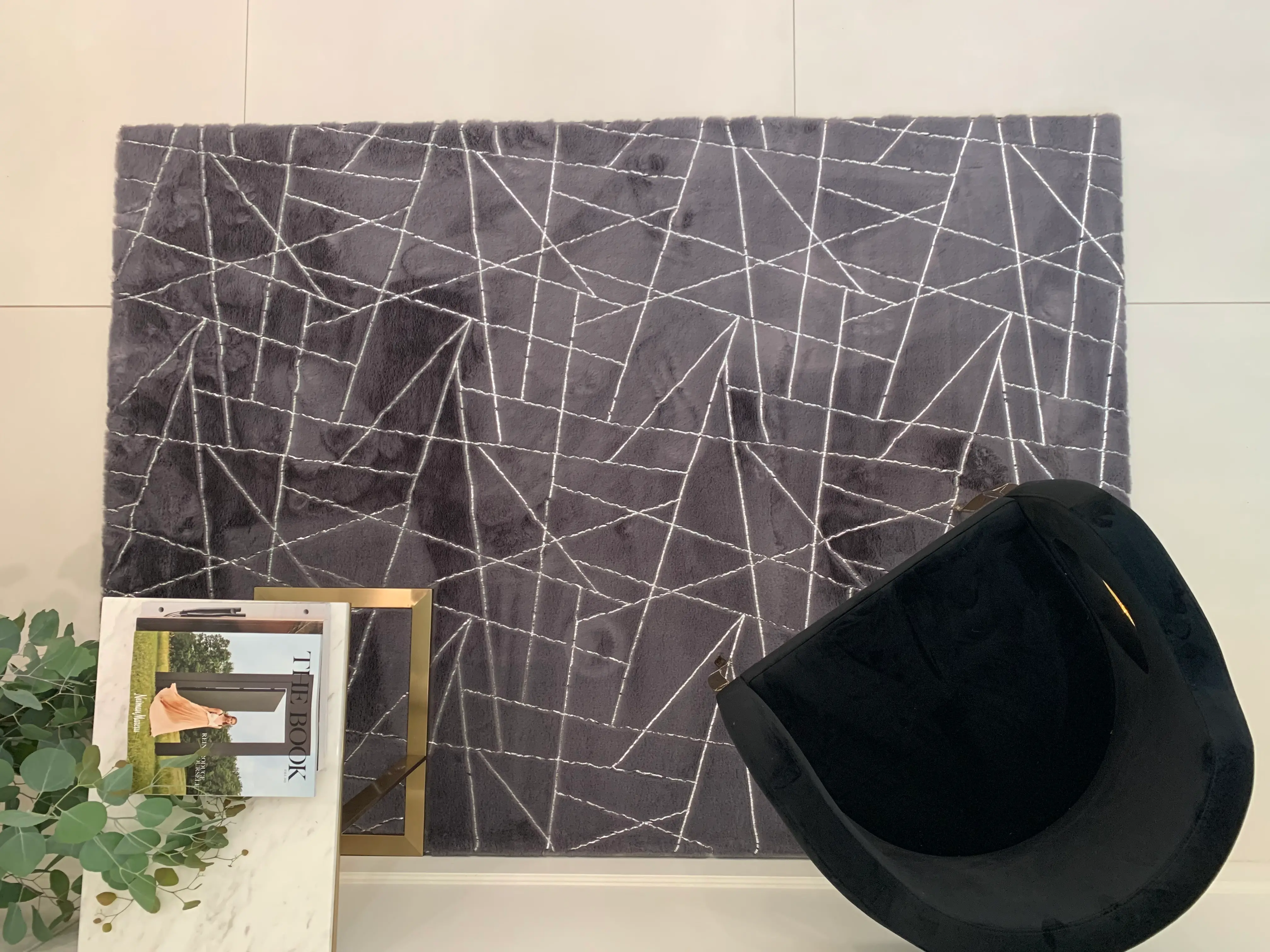 Metallica 5 x 7 Charcoal Scattered Lines Area Rug-2