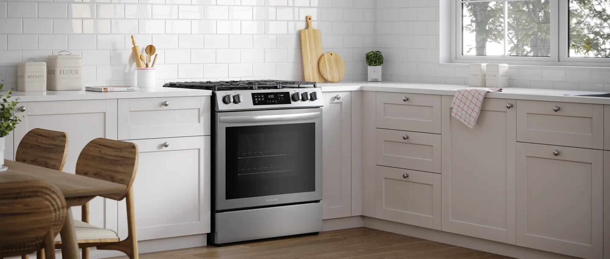 FCFG3083AS Frigidaire 5.1 cu ft Gas Range - Stainless Steel-2