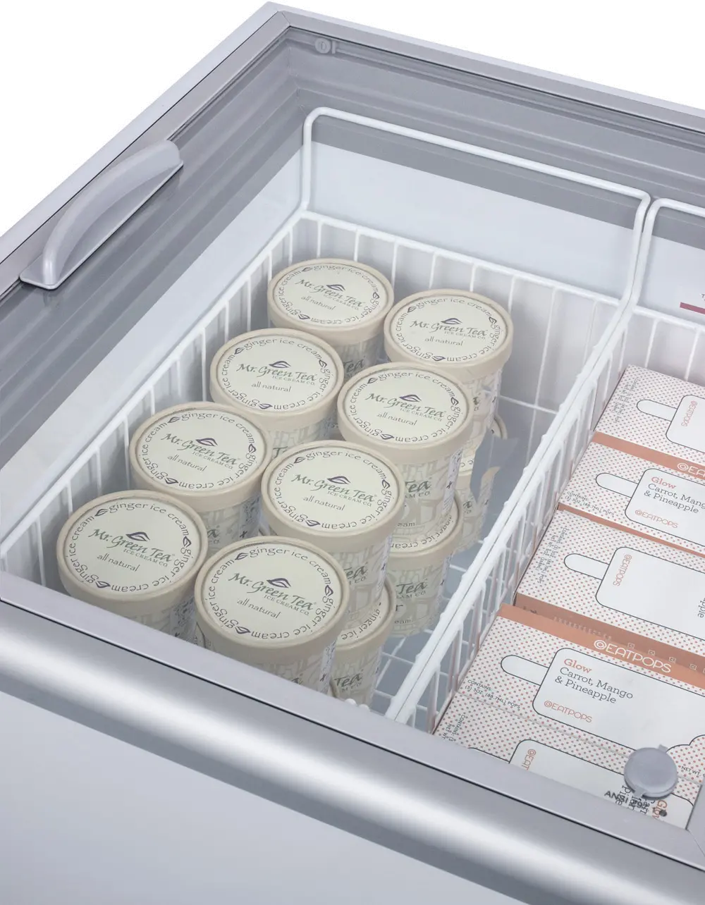 Summit Commercial 17 Cu.Ft. Chest Freezer - White with Glass Lid-5