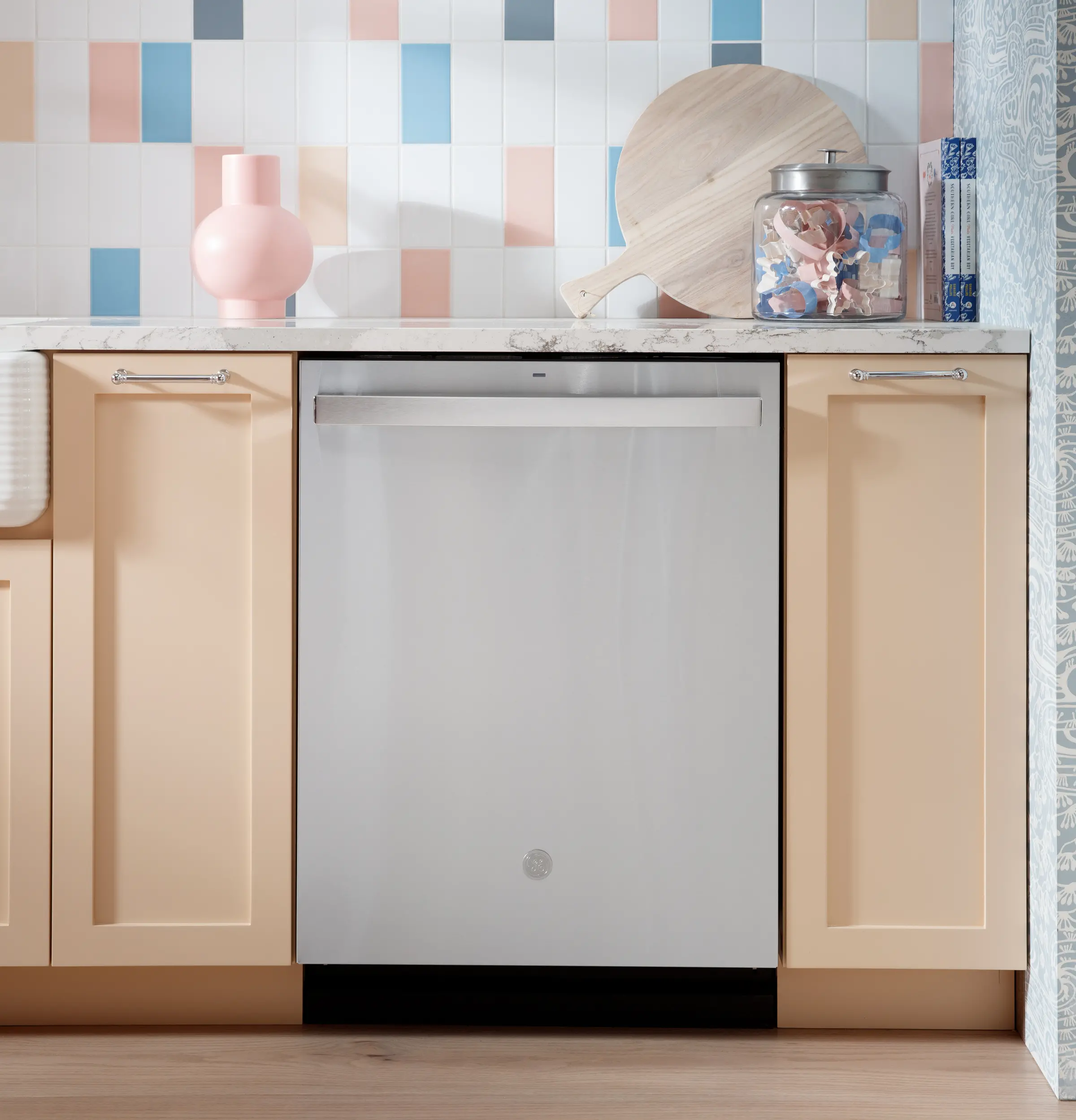 GDT670SYVFS GE Top Control Dishwasher- Stainless Steel-4