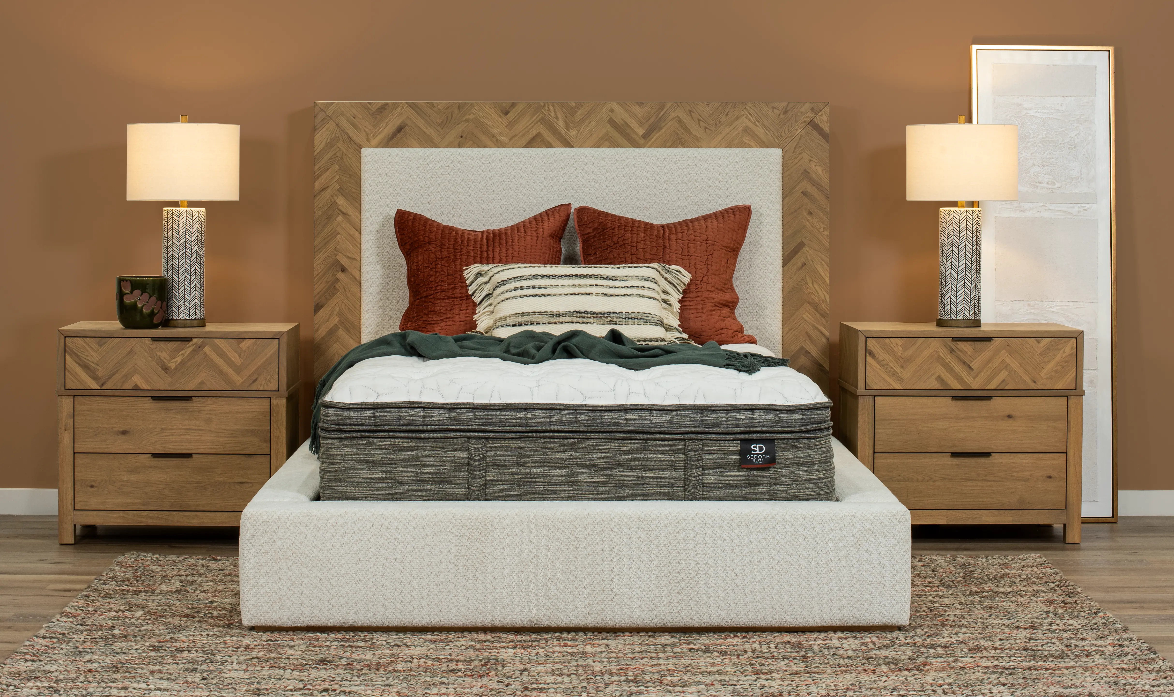 8031KK-1050 King Koil Sedona Elite Plush Queen Mattress-2