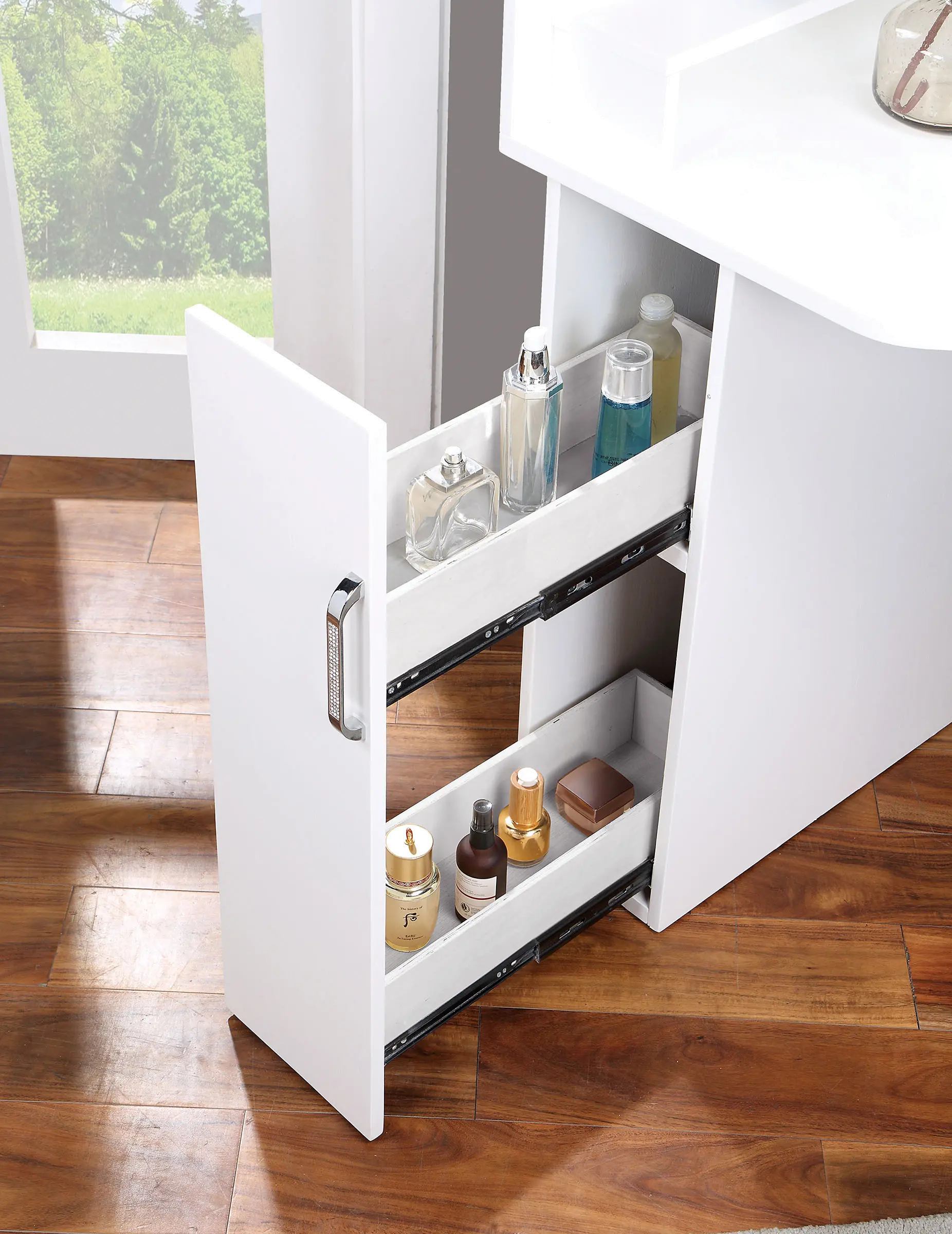 Lorybelle White Vanity-11