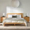 ISLB5C1NP Isla Natural Pine Queen Platform Bed