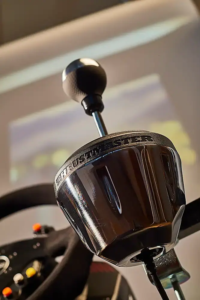 Thrustmaster TH8A Add-On Shifter-9