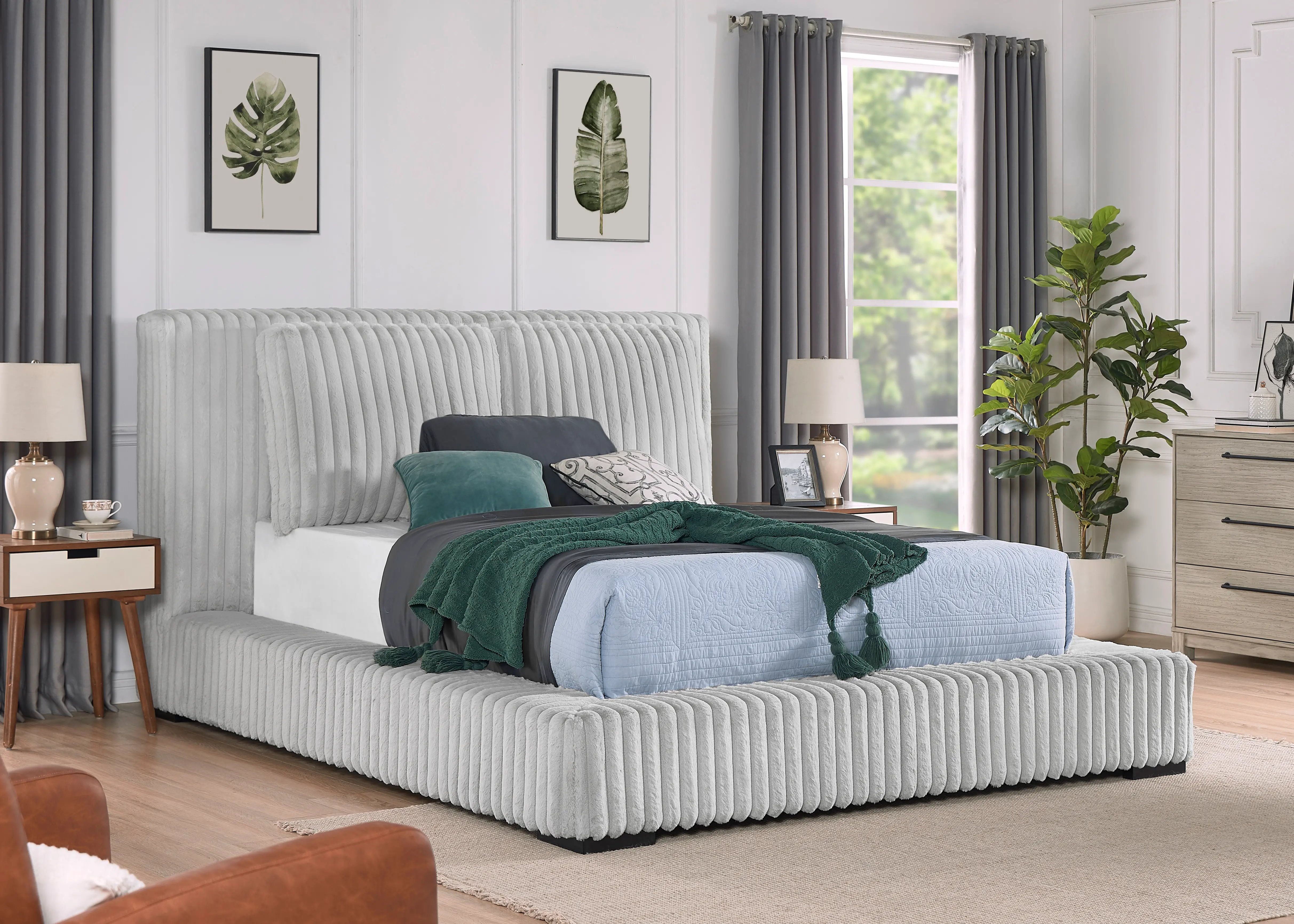Lotus Light Gray Queen Upholstered Platform Bed-2