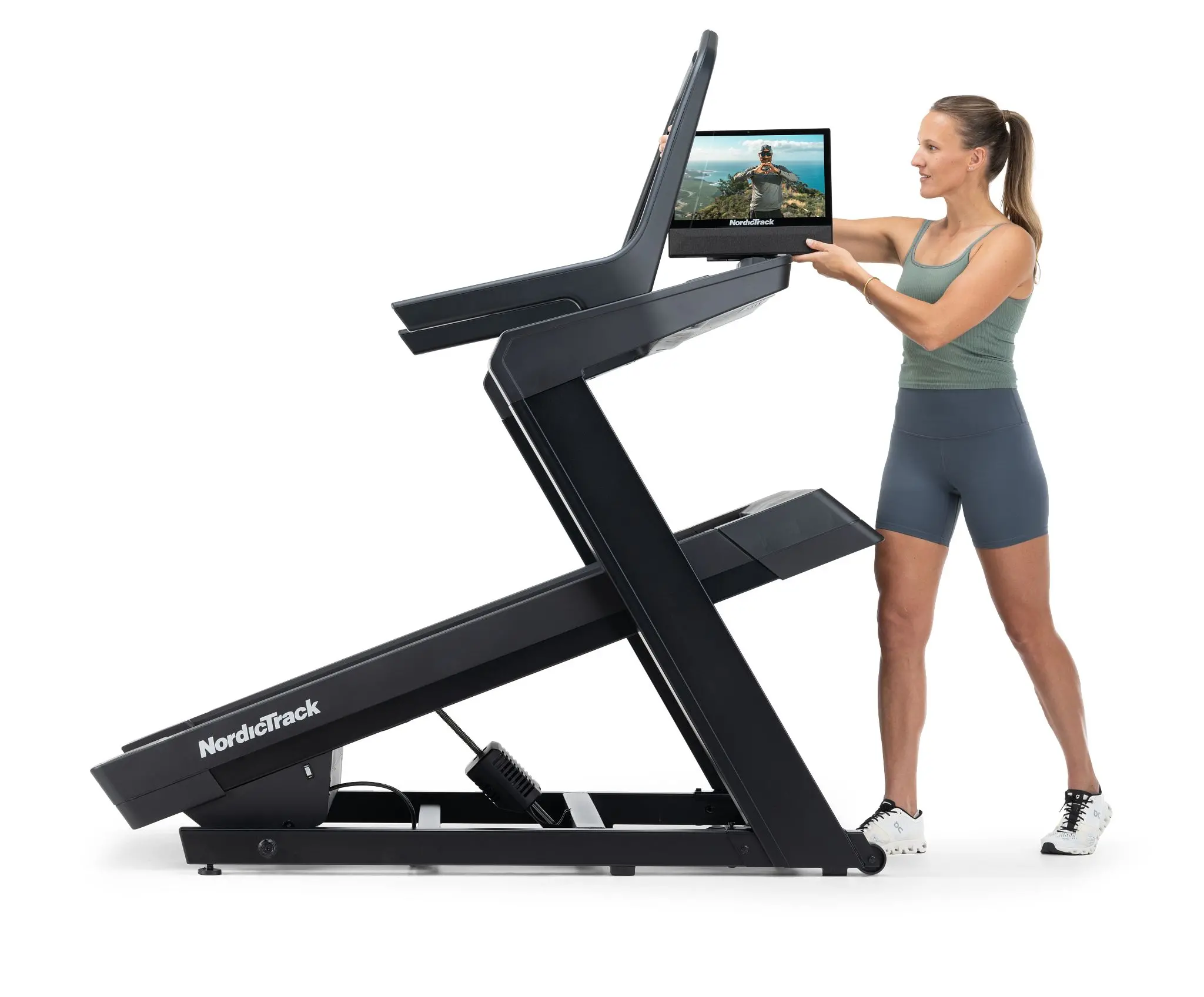 NTL29225 NordicTrack X16 Treadmill with 40% Incline for Strength and Cardiovascular Health-9