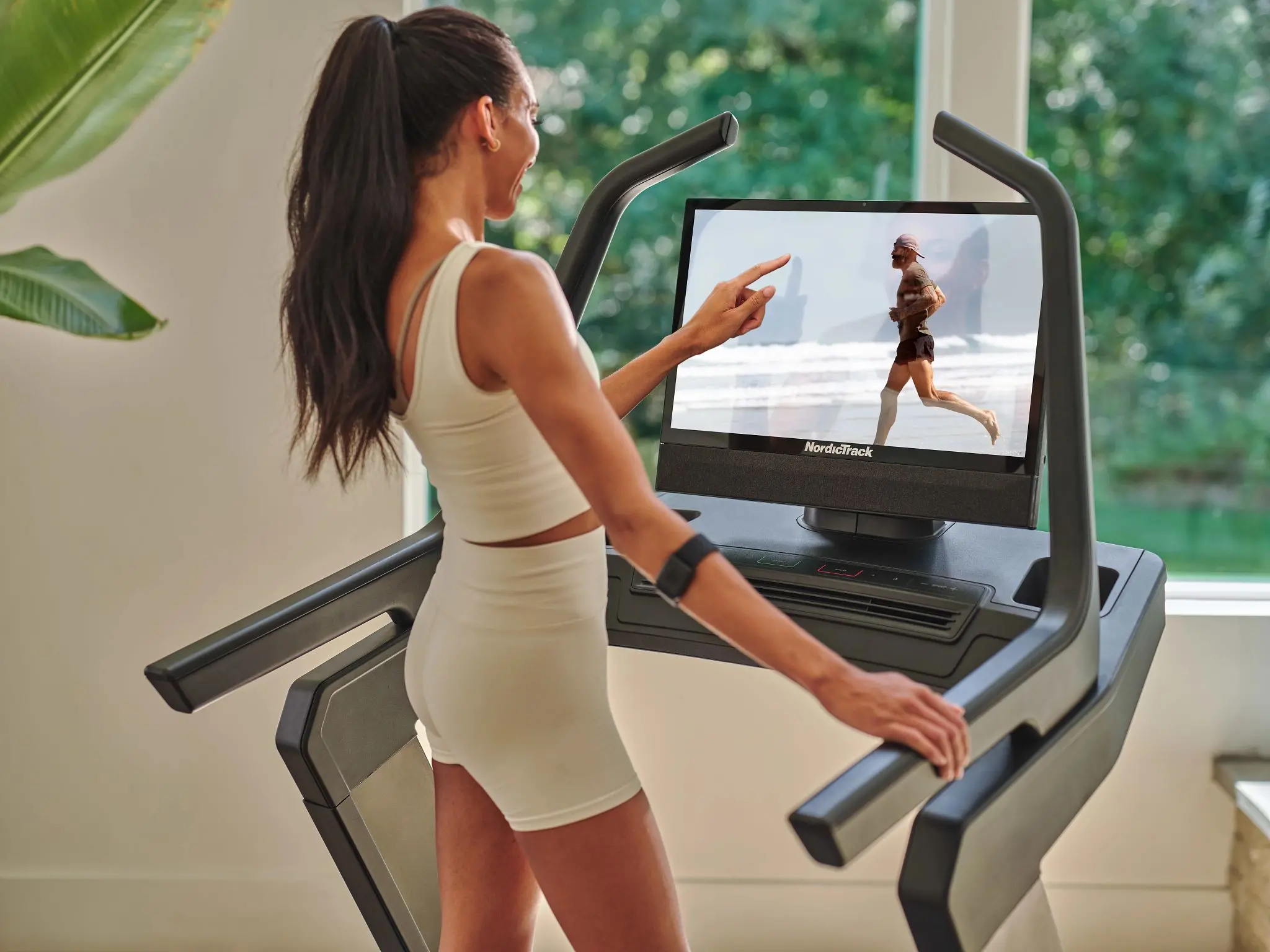 NTL39225 NordicTrack X24 Treadmill with 40% Incline for Strength and Cardiovascular Health-8