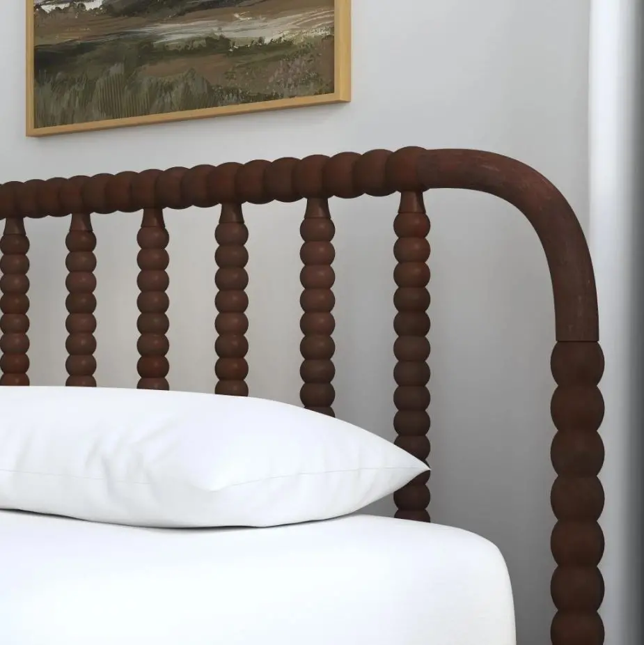 5900-500 Spindle Queen Mahogany Bed-3