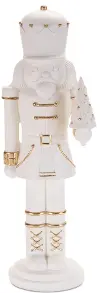 16.9 White Nutcracker
