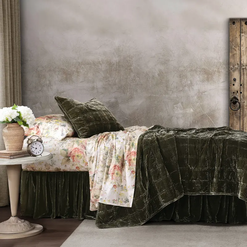 Stella Fern King 3 Piece Quilt Set