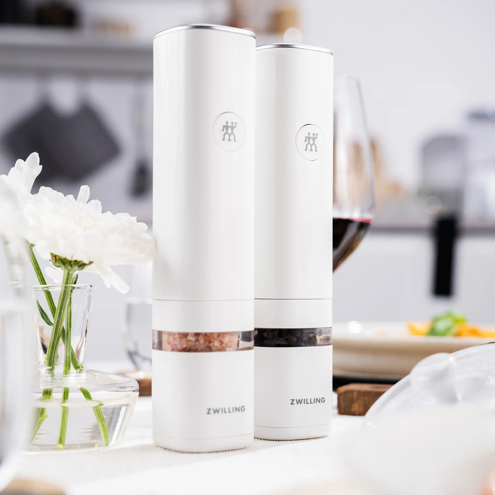 Zwilling Enfinigy White Electric Salt and Pepper Mill-2