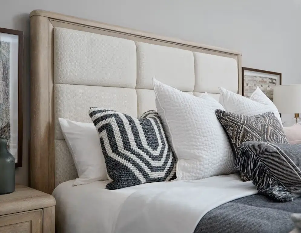 Dawson Butternut Light Brown Upholstered King Bed-4