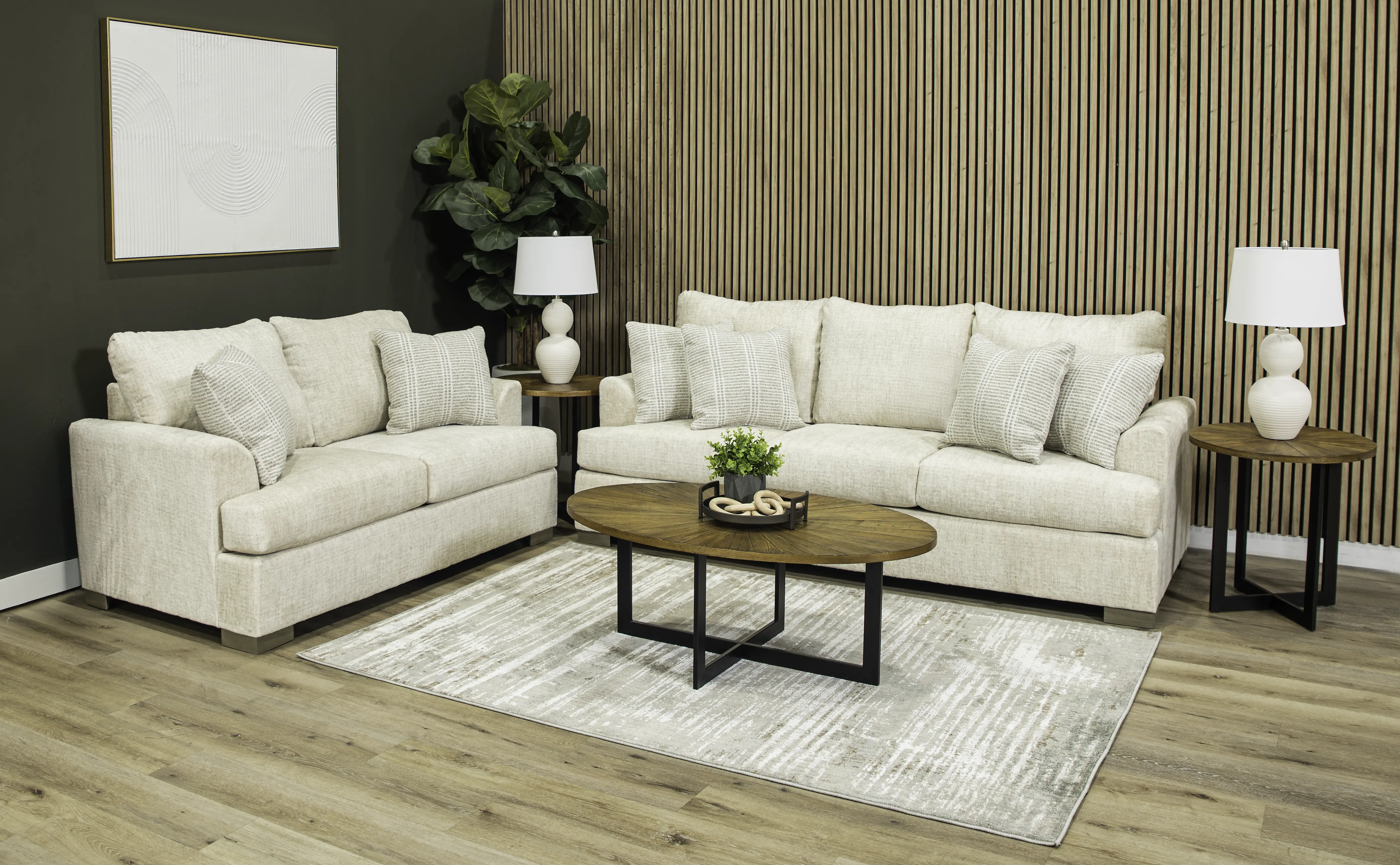VILLOV/CREAM Villa Cream Loveseat-2