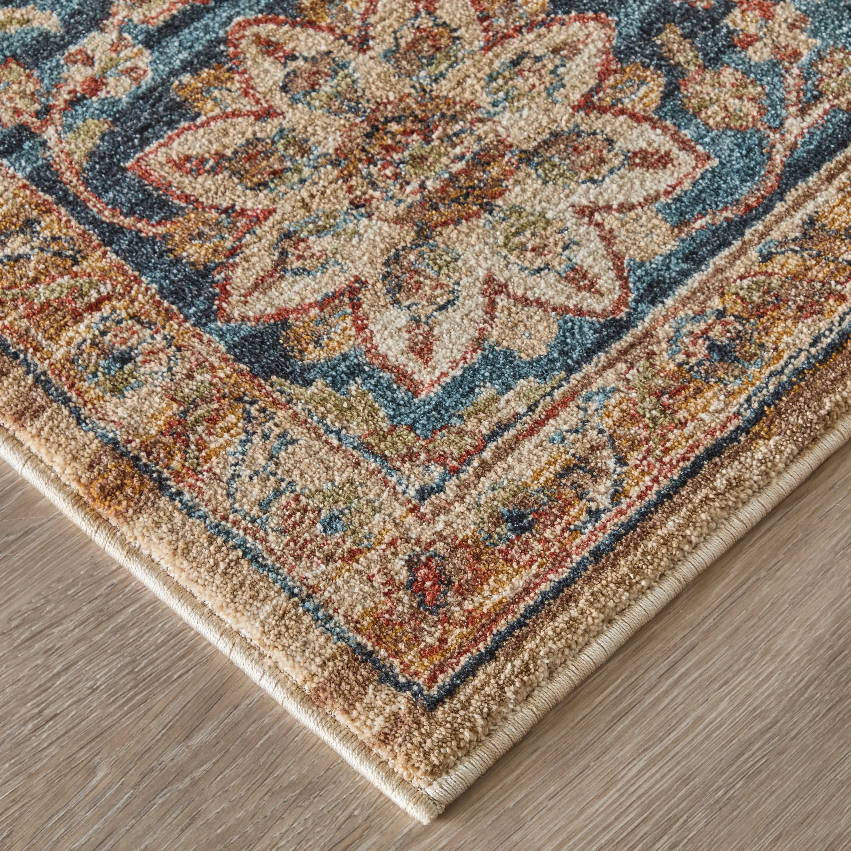 Pearson 5 x 8 Ivory and Multicolor Area Rug-3