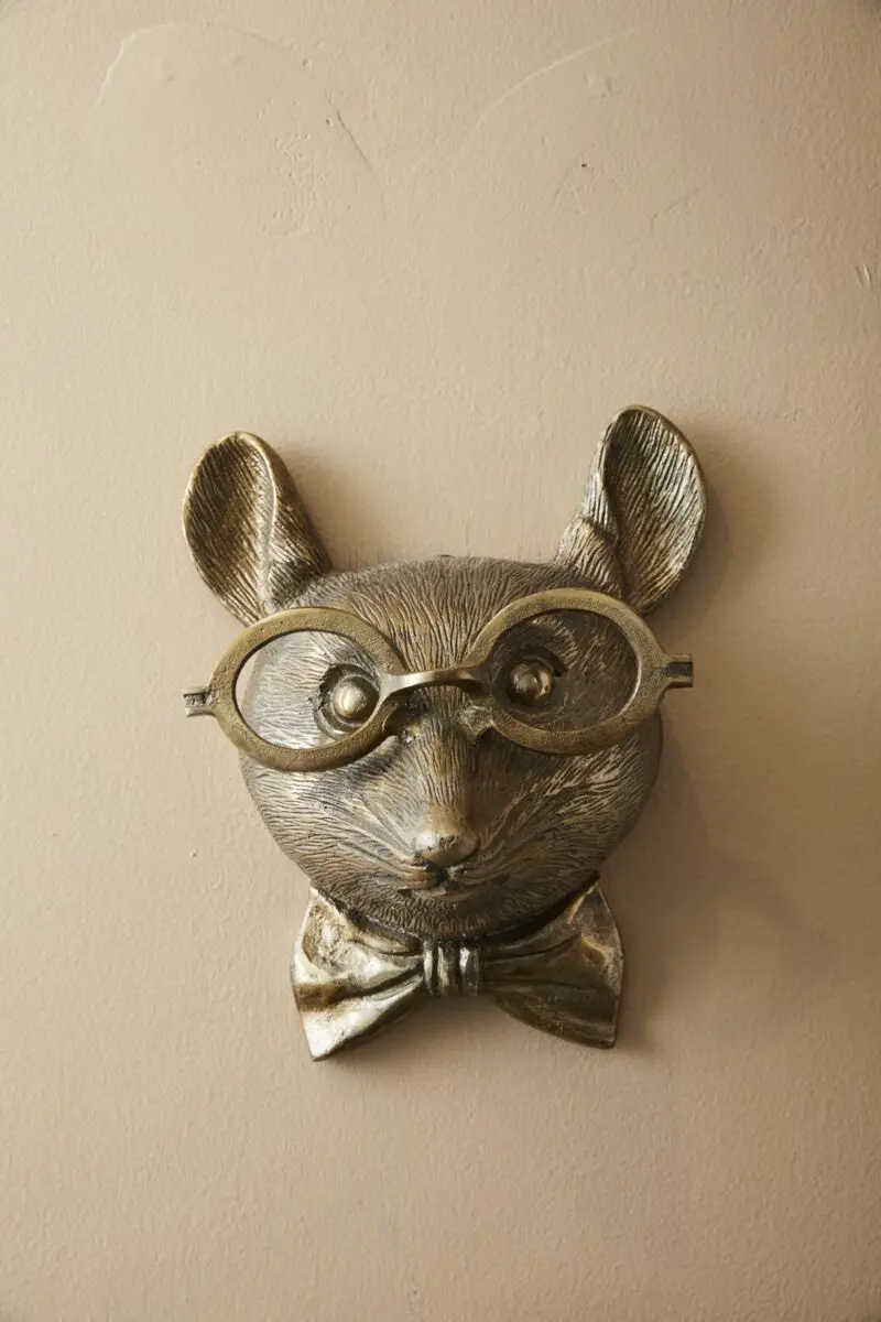 Louie Antique Gold Metal Wall Mount
