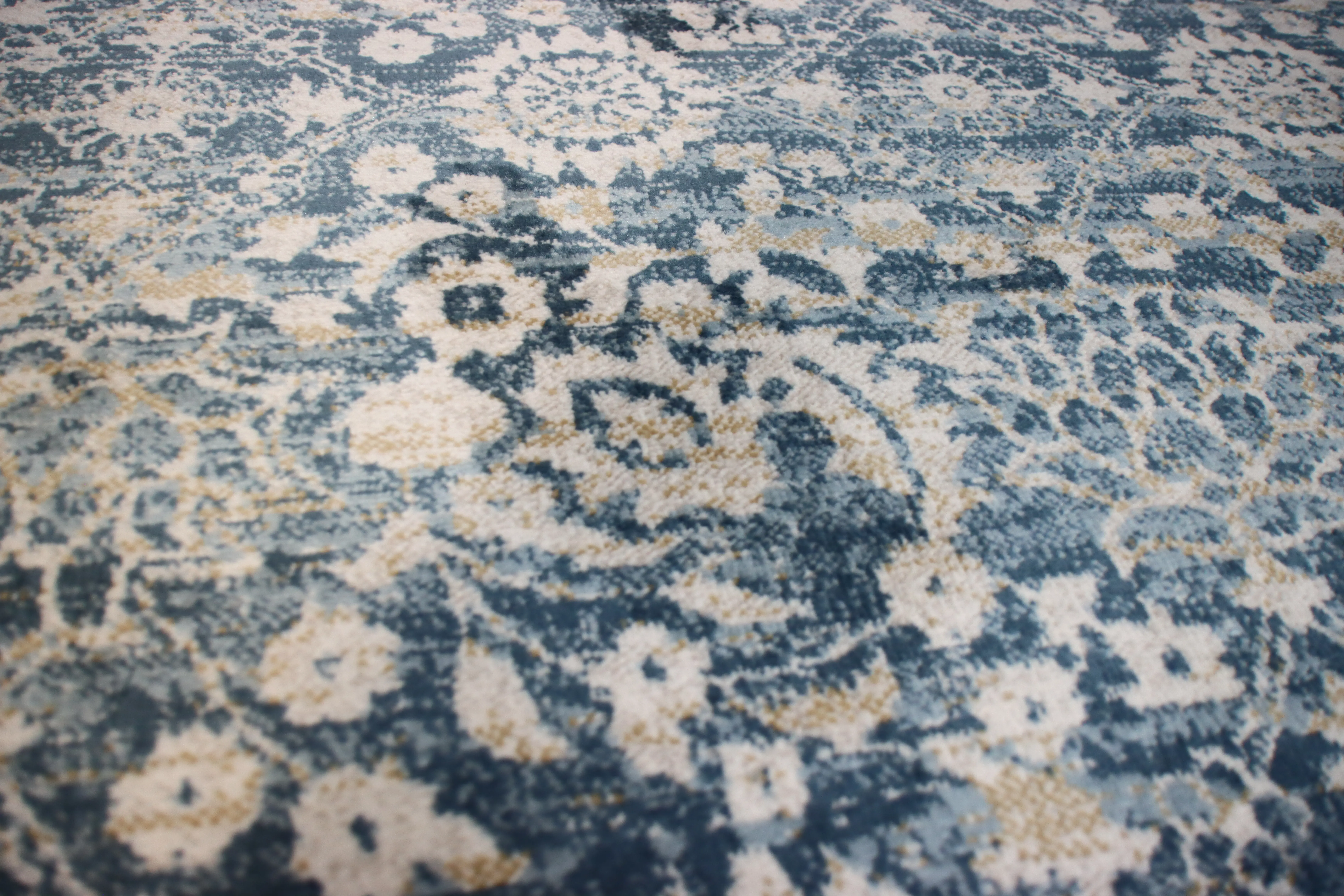 A181-BL-2.6X8-ASH310 Bryce Blue Transitional Runner Rug-6