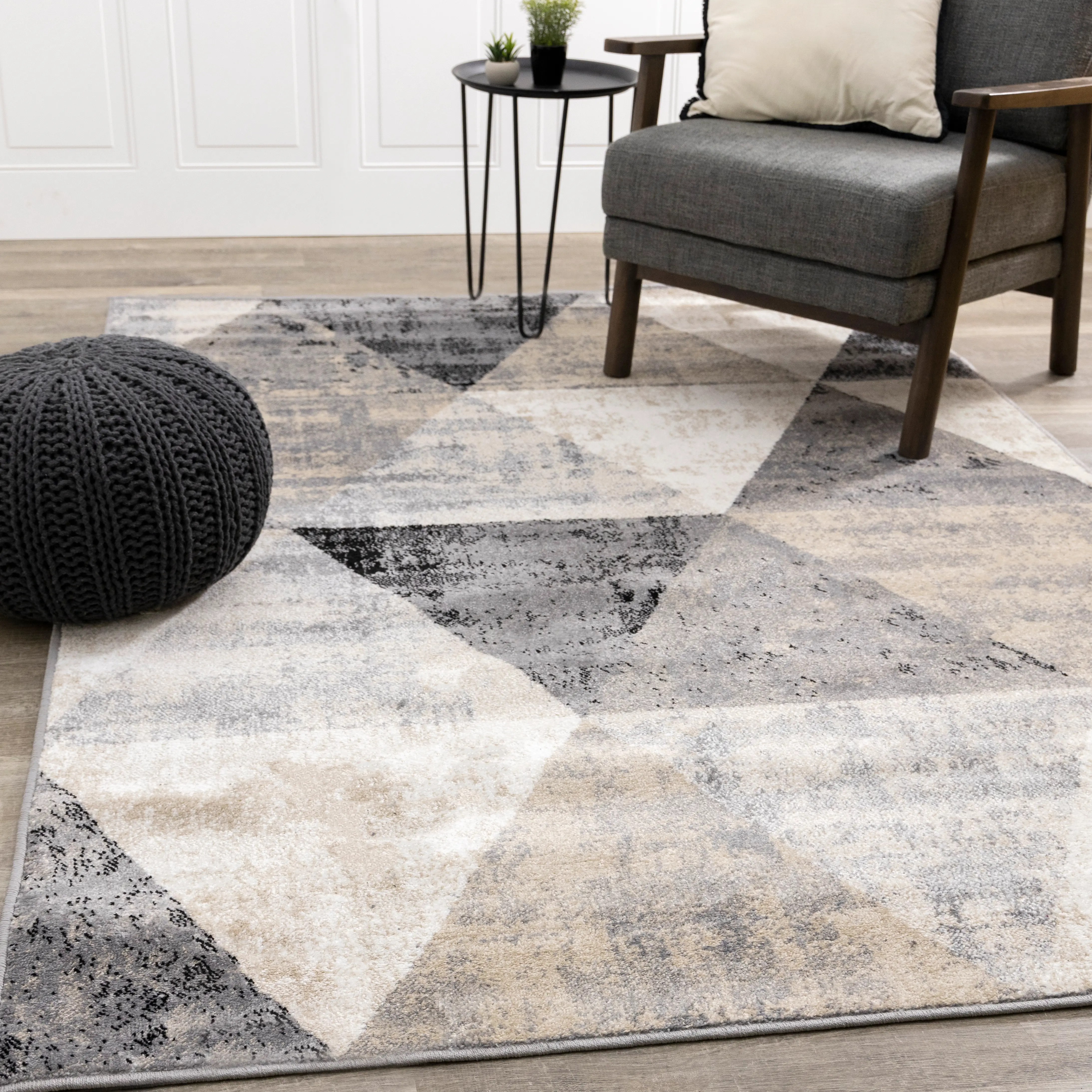 Century 5 x 8 Cream and Gray Geometric Area Rug-3