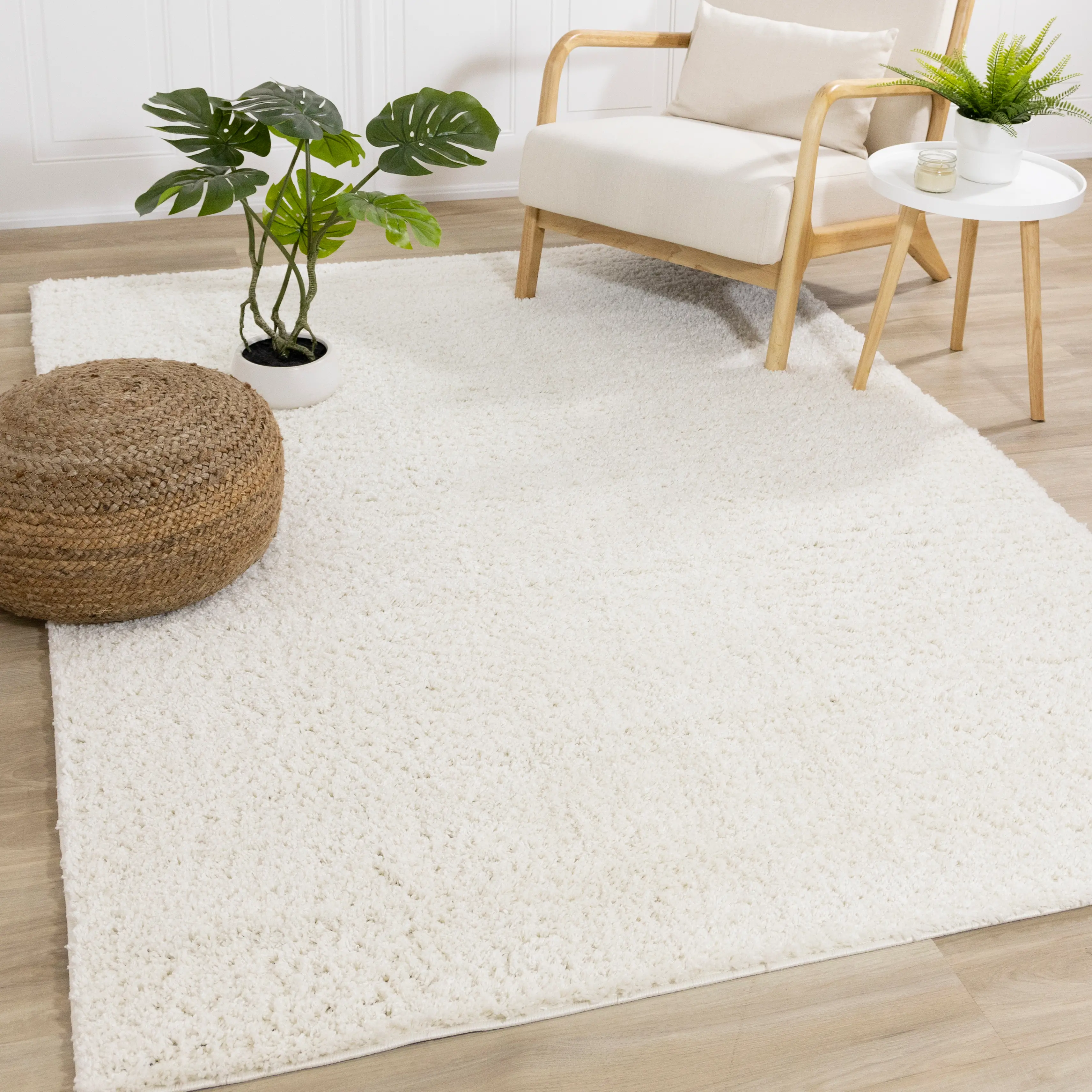 Pascal White 7 x 10 Shag Area Rug-2