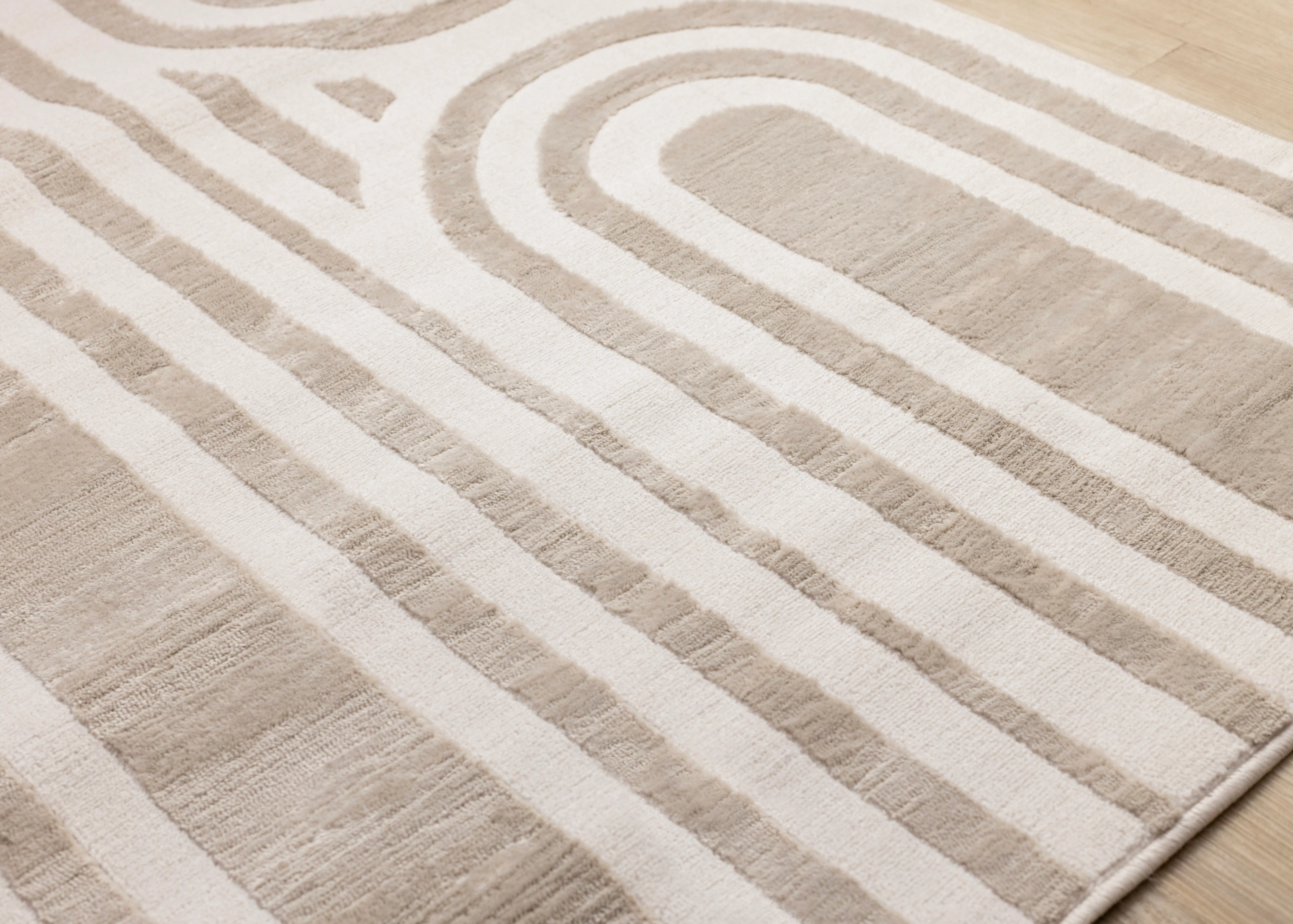 Leo Beige and Cream Arches 5 x 8 Area Rug-4