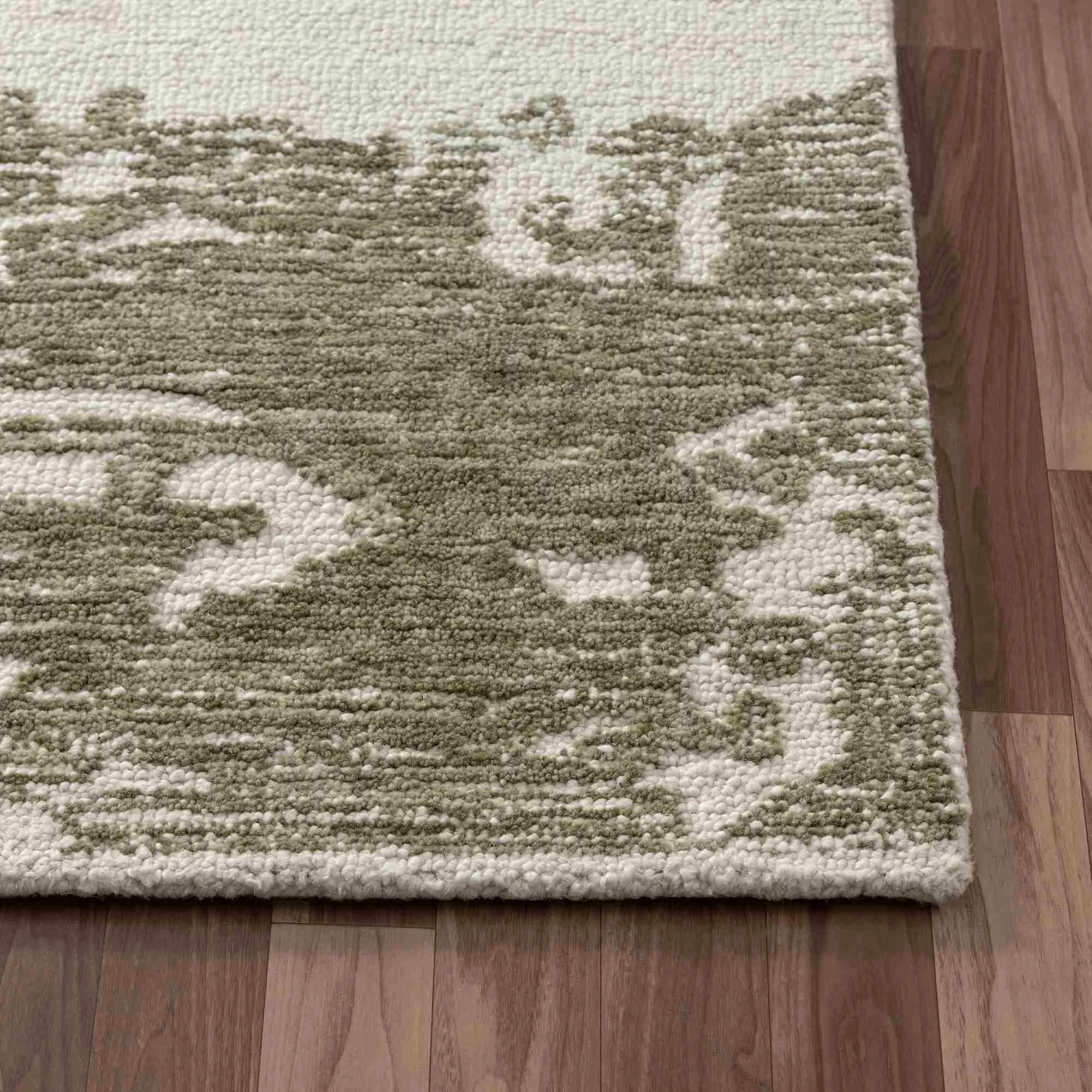 Nuvia 8 x 10 Green Ivory Wool Area Rug-3