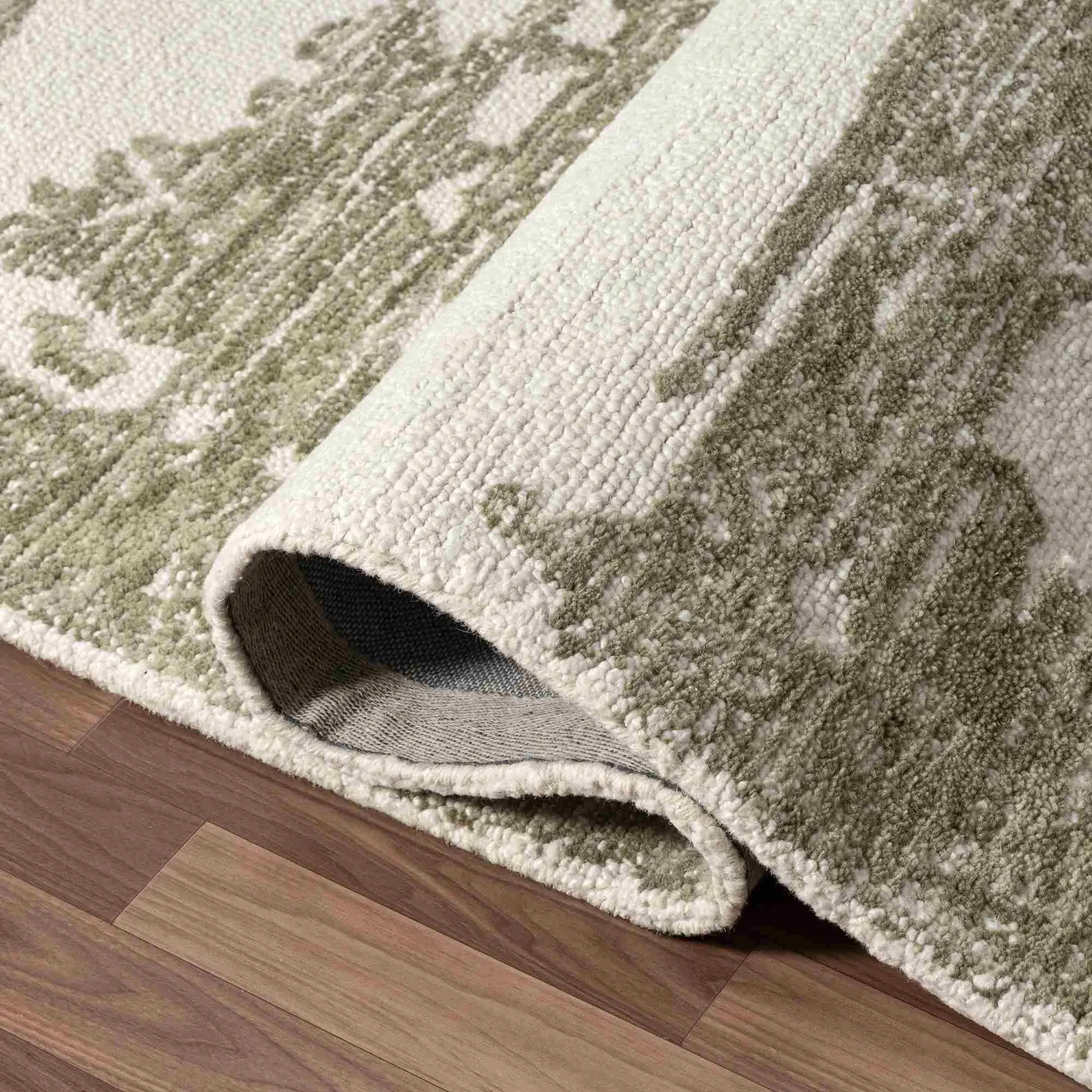 Nuvia 8 x 10 Green Ivory Wool Area Rug-6