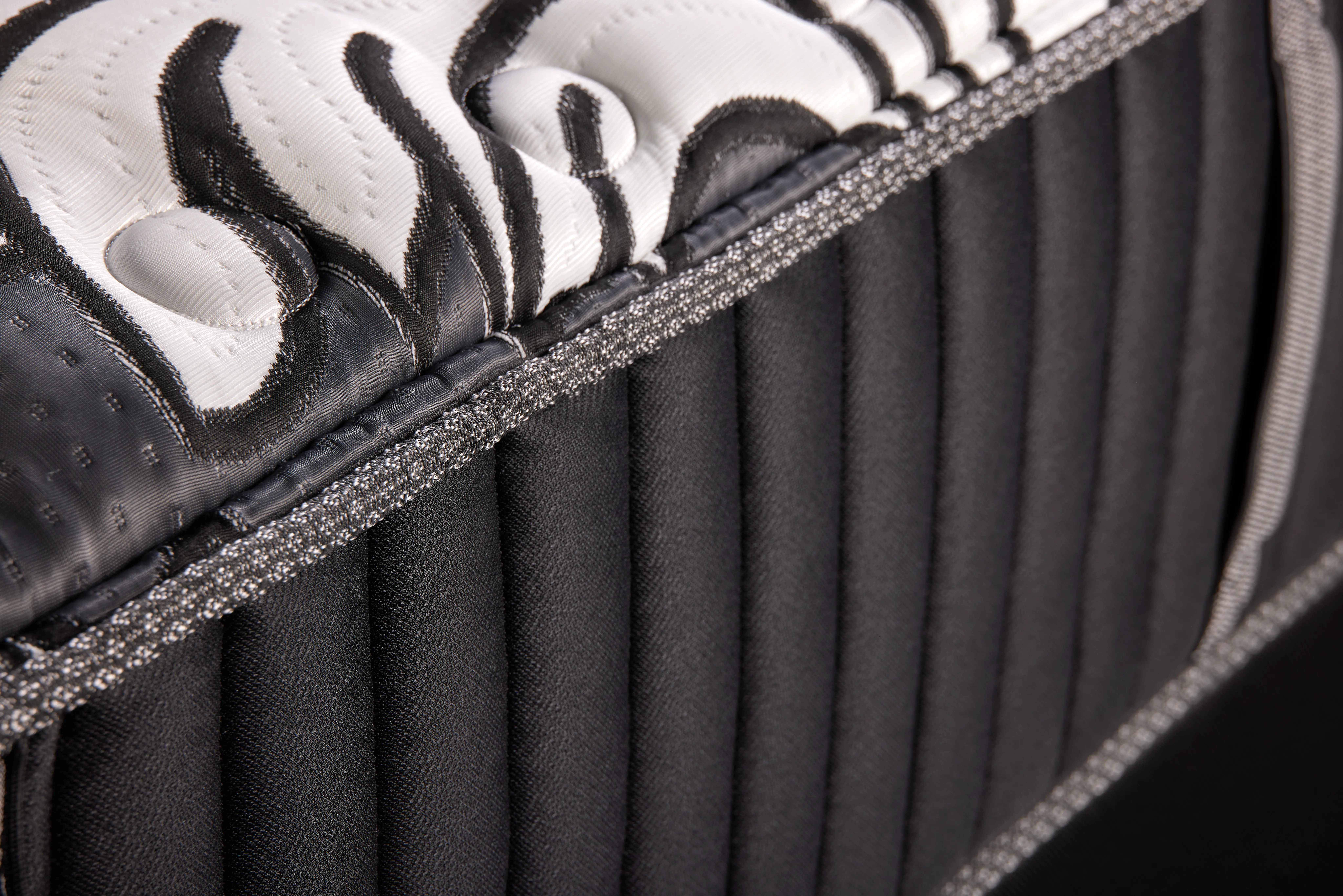 834522-3030 Serta Soothe+ 2.0 Plush Hybrid Full Mattress-6