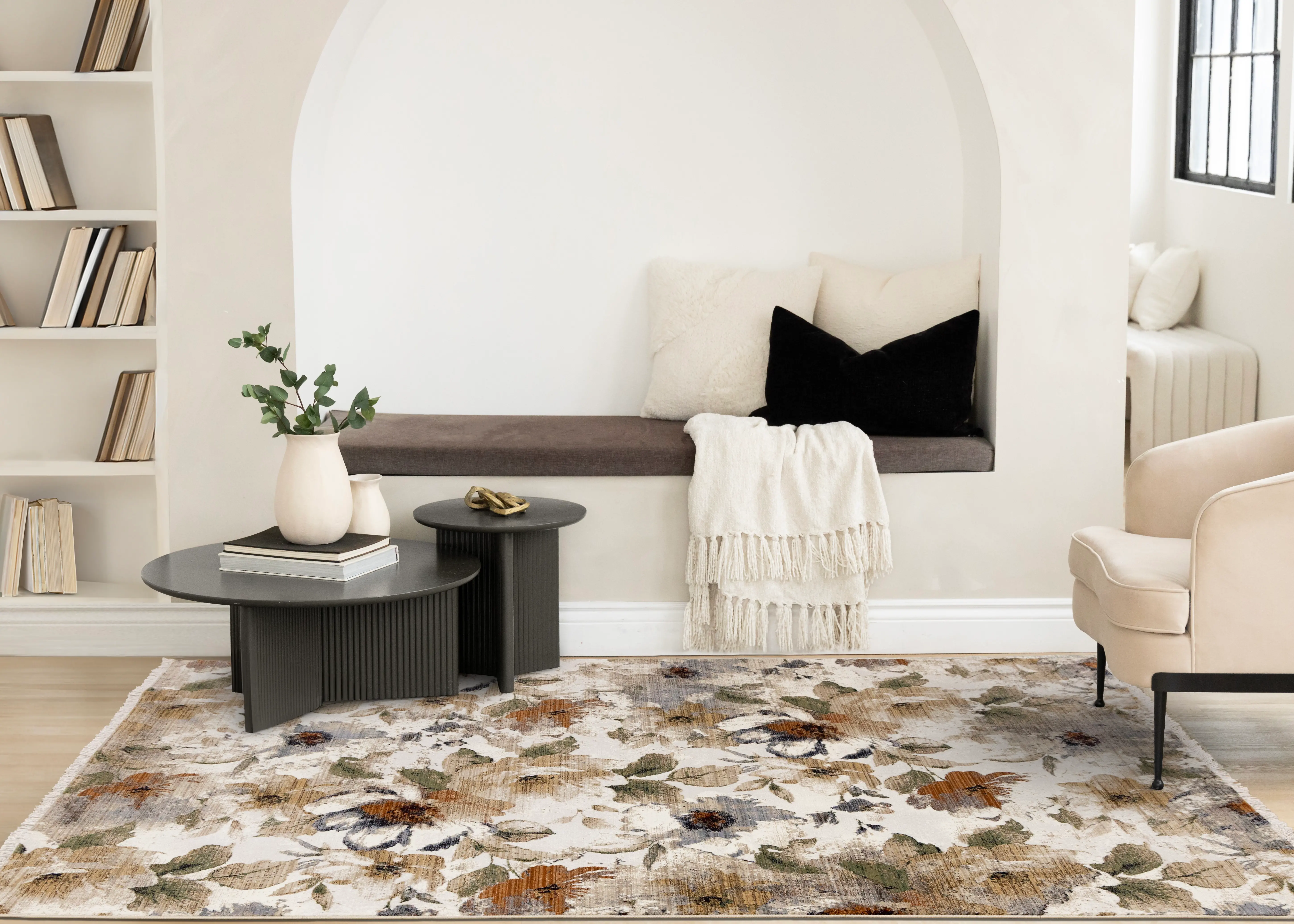 Serene 8 x 10 Beige Floral Area Rug-4