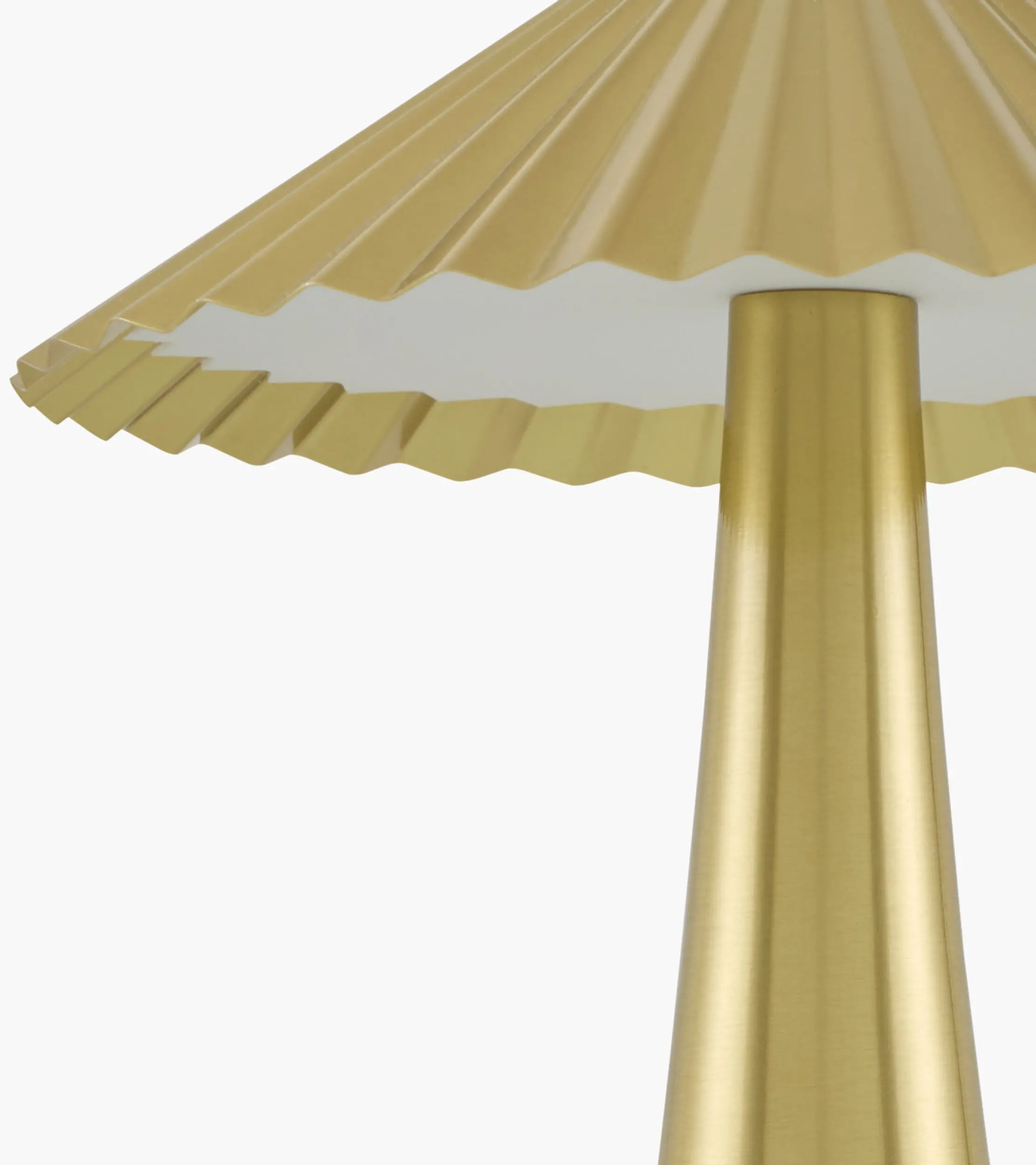FRN-018 Furnas Brass 13 Accent Table Lamp-2