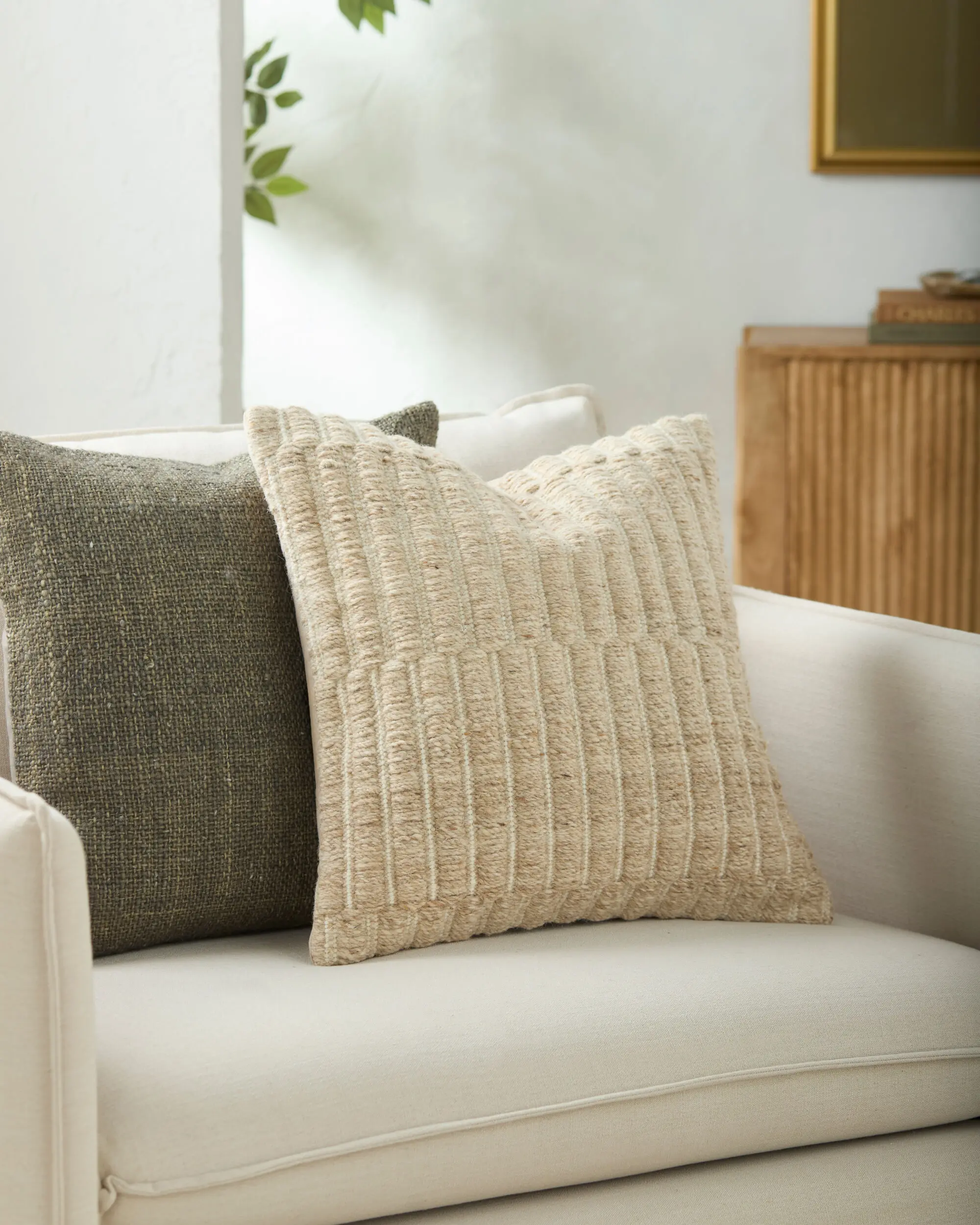 MCZ001-2020P Monacizzo Tan 20 Accent Pillow-2