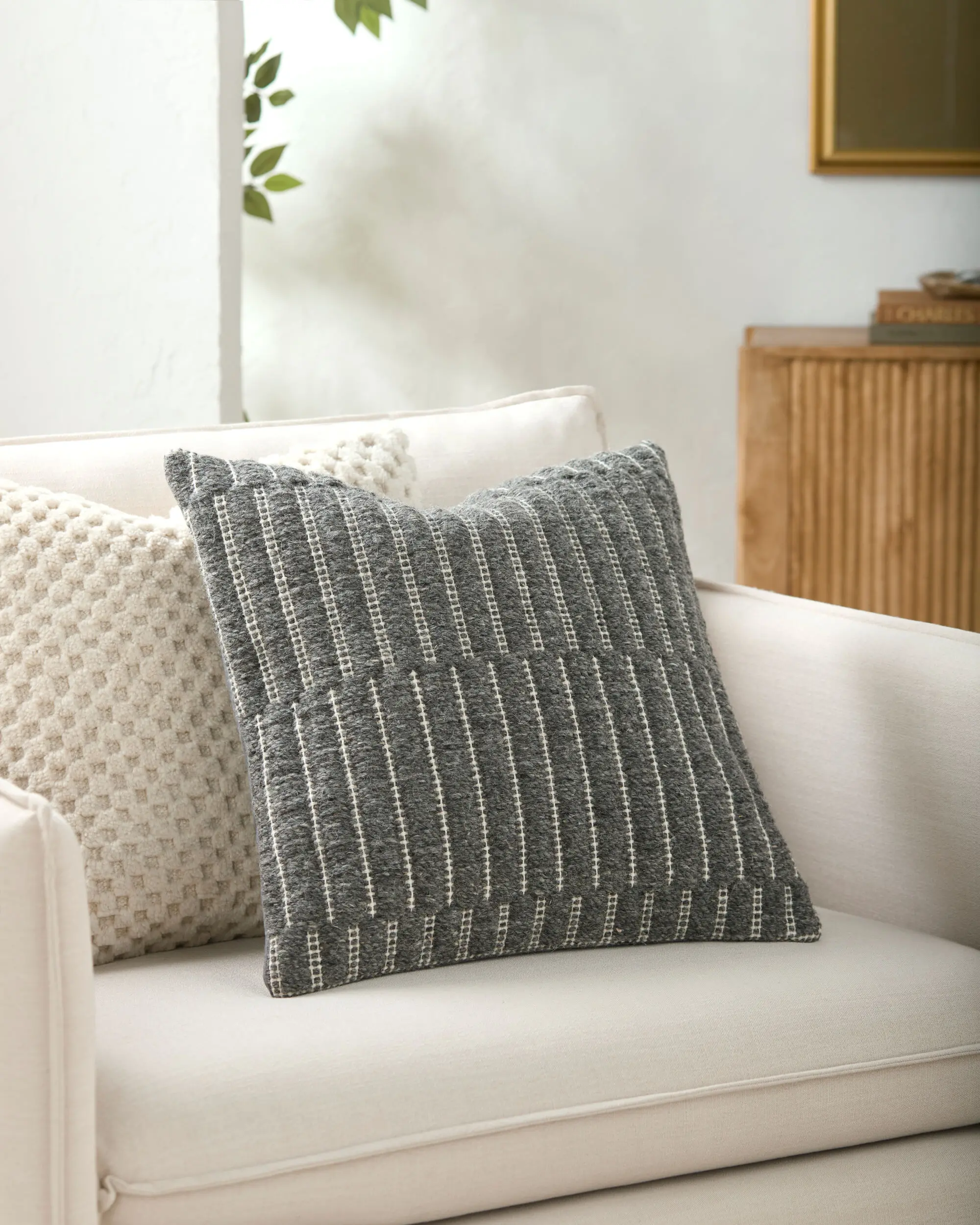 MCZ003-2020P Monacizzo Black Accent Pillow-2