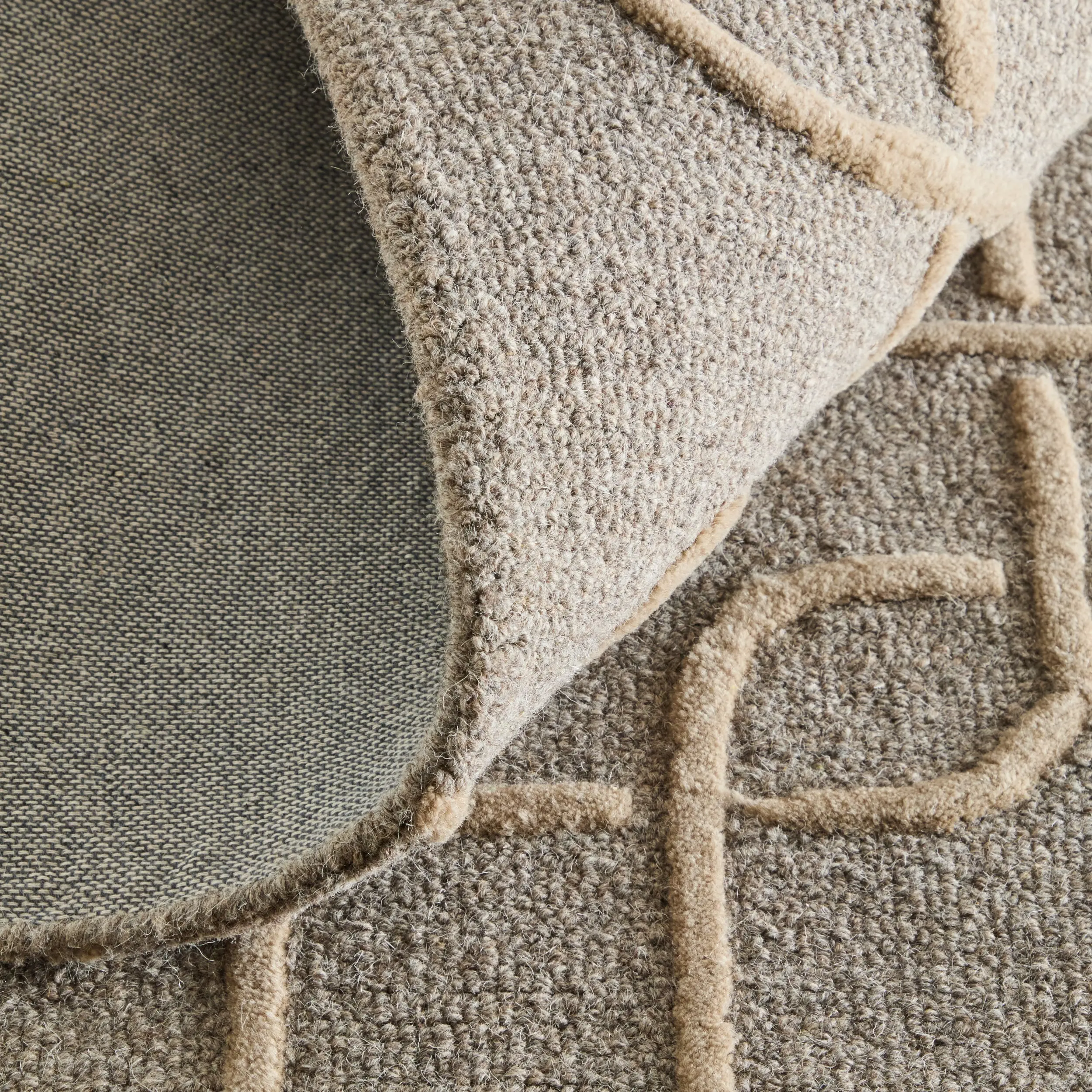 Kimball 5 x 8 Gray and Beige Area Rug-6