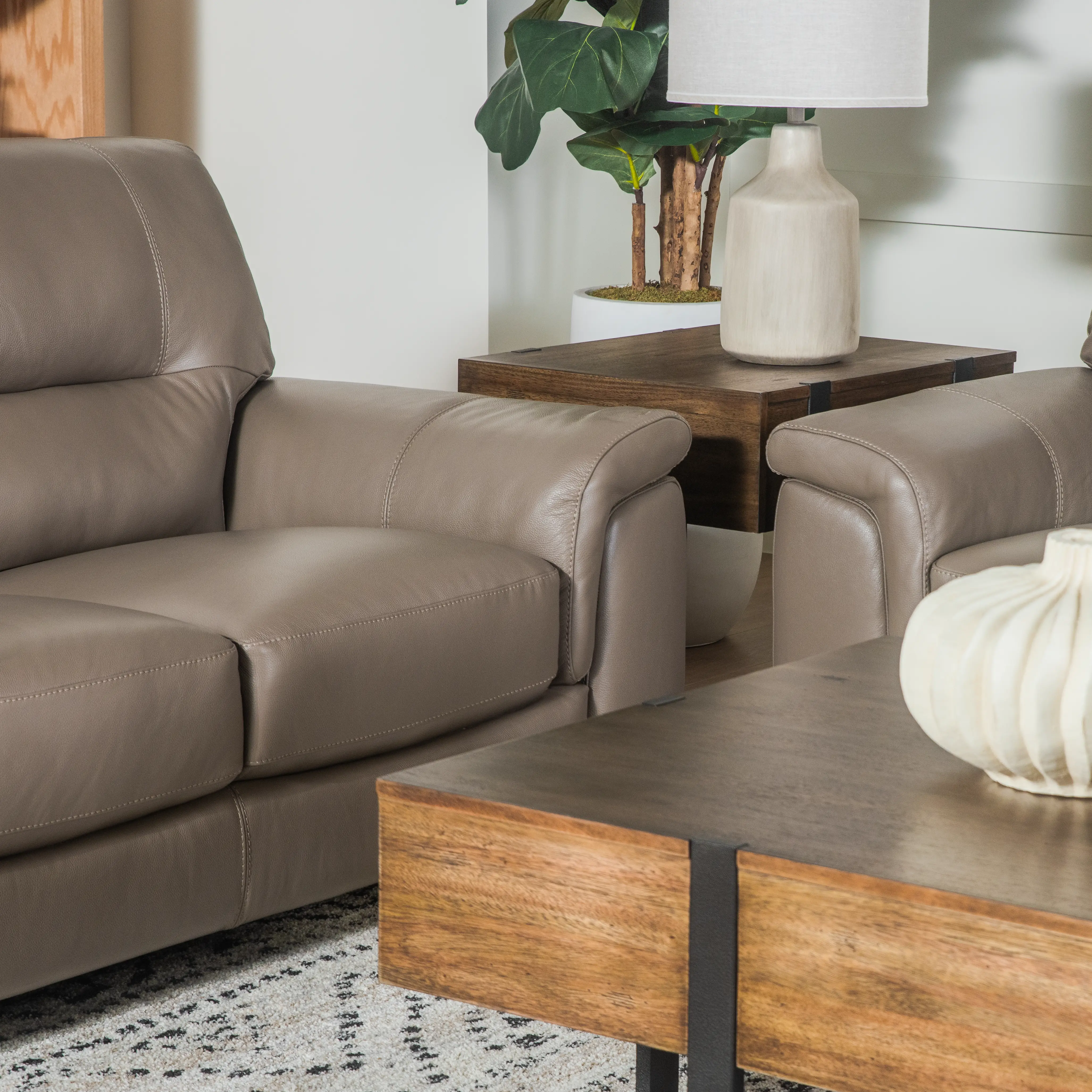 Wadsworth Granite Beige Leather Loveseat-8