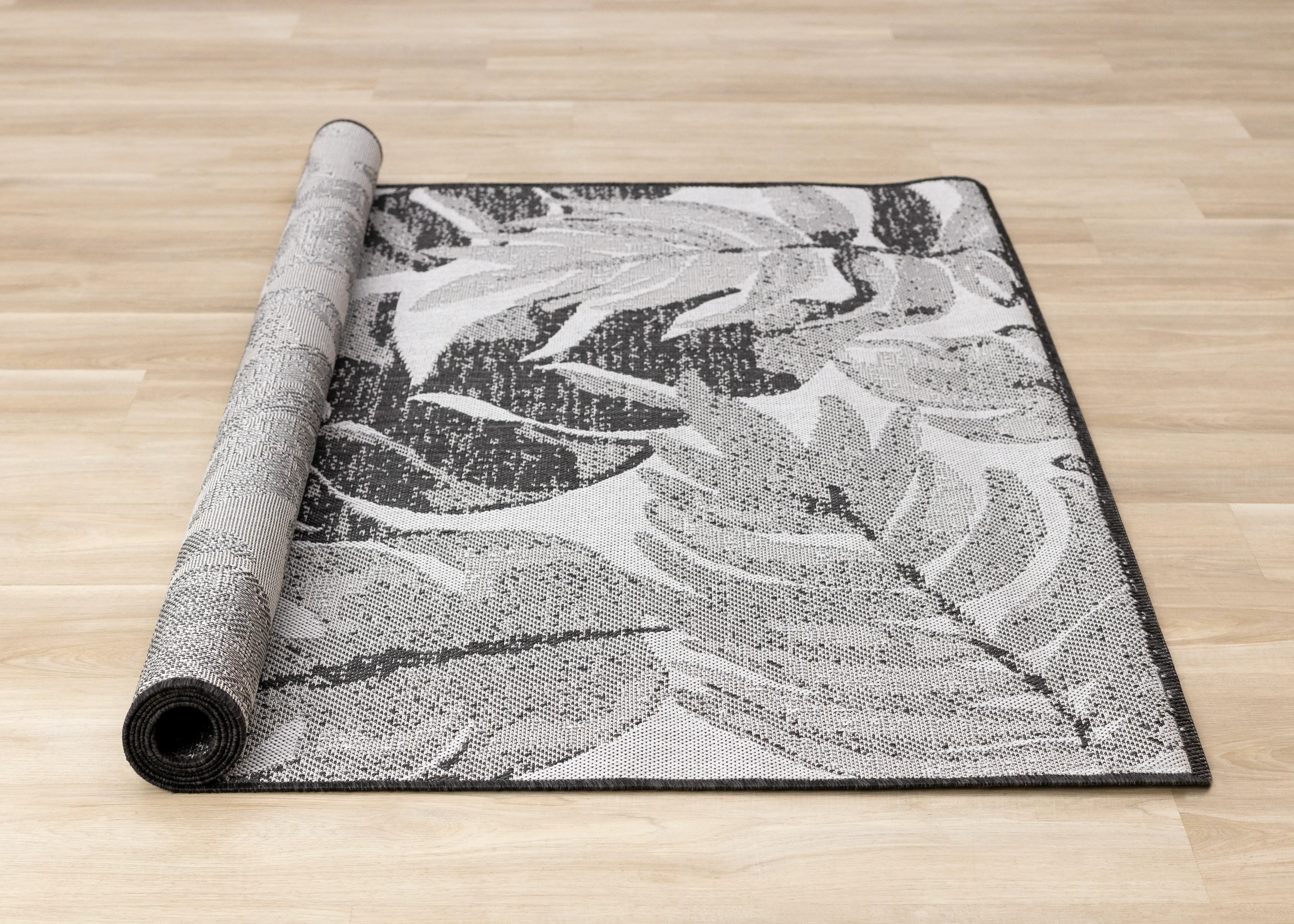 19136/08 160230 Jasper 5 x 7 Gray Botanical Leaves Indoor-Outdoor Rug-6