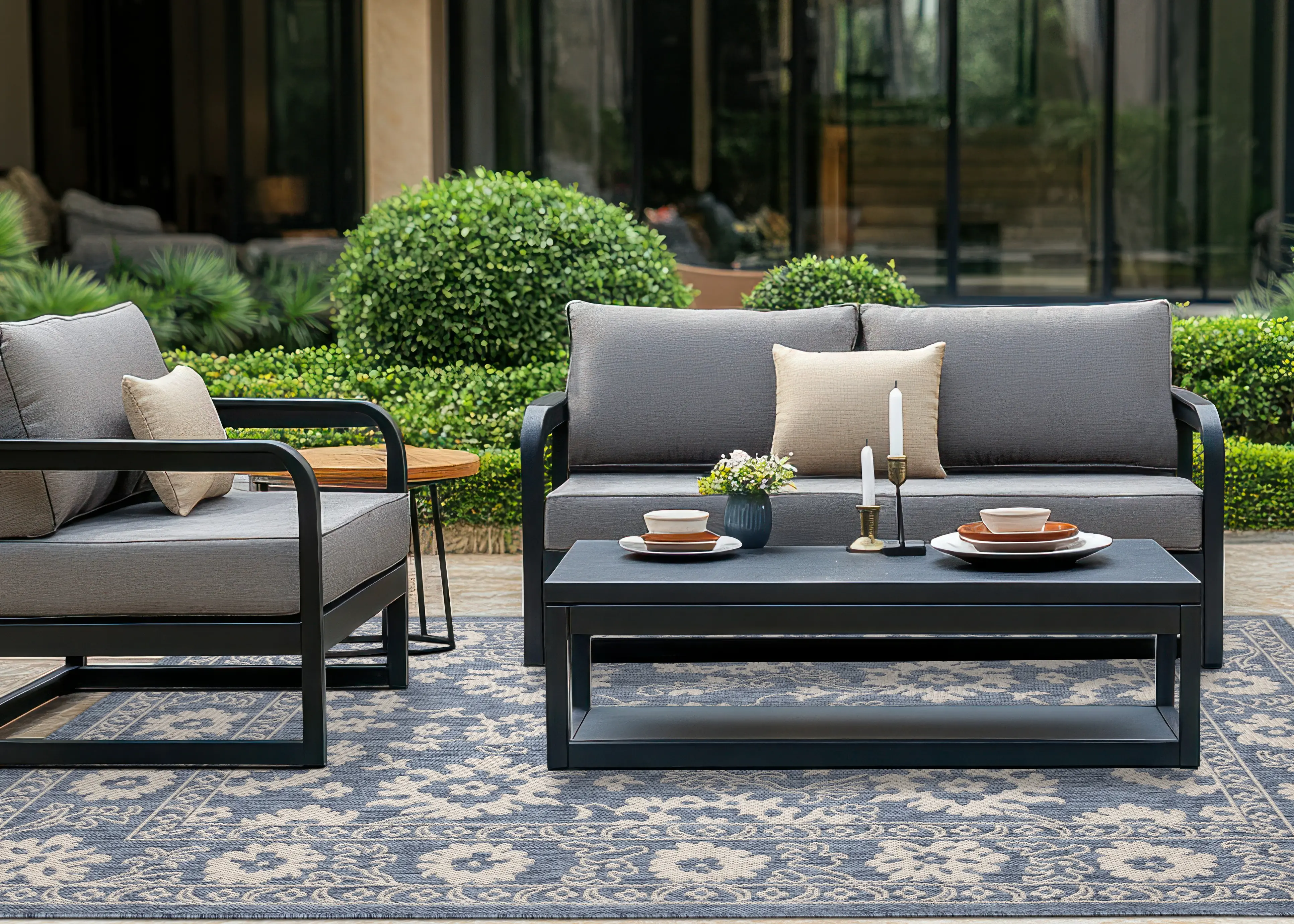 Canopy 6 x 9 Blue and White Elegant Border Outdoor Rug-2